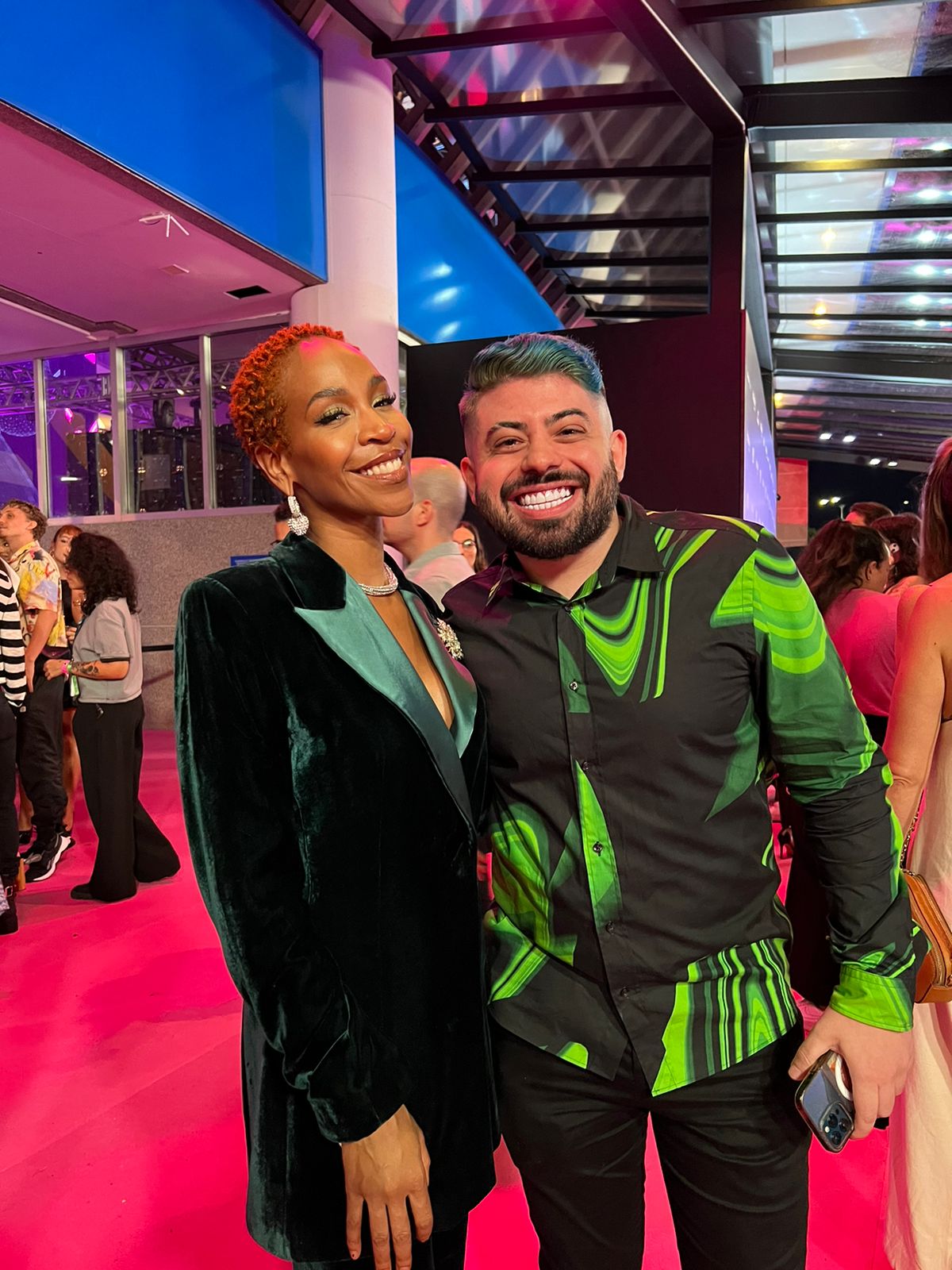 Karol Conka e Vinicius da Ilha no TikTok Awards 2022