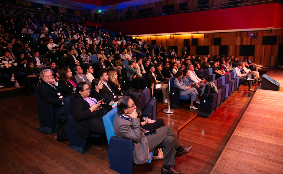 Palestra de Magatte Wade durante Fórum Liberdade e Democracia acende busca por prosperidade