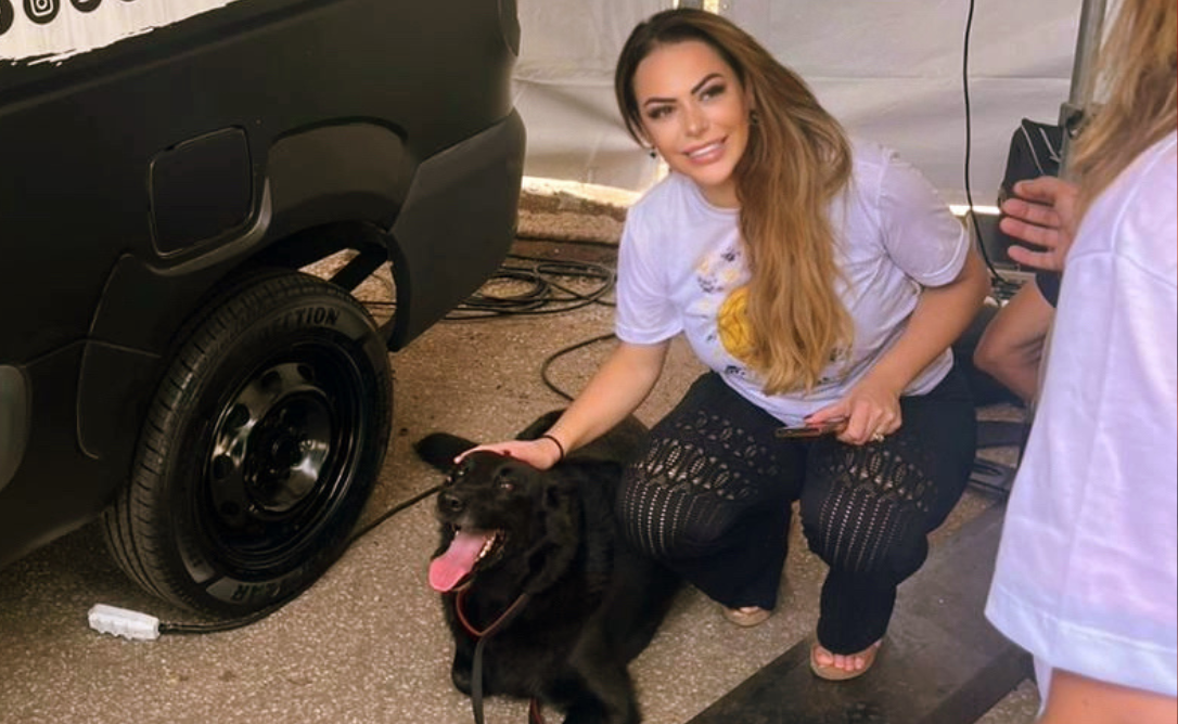 Primeira-Dama da Cidade de São Paulo, Regina Nunes, lidera iniciativa de resgate de cachorros abandonados