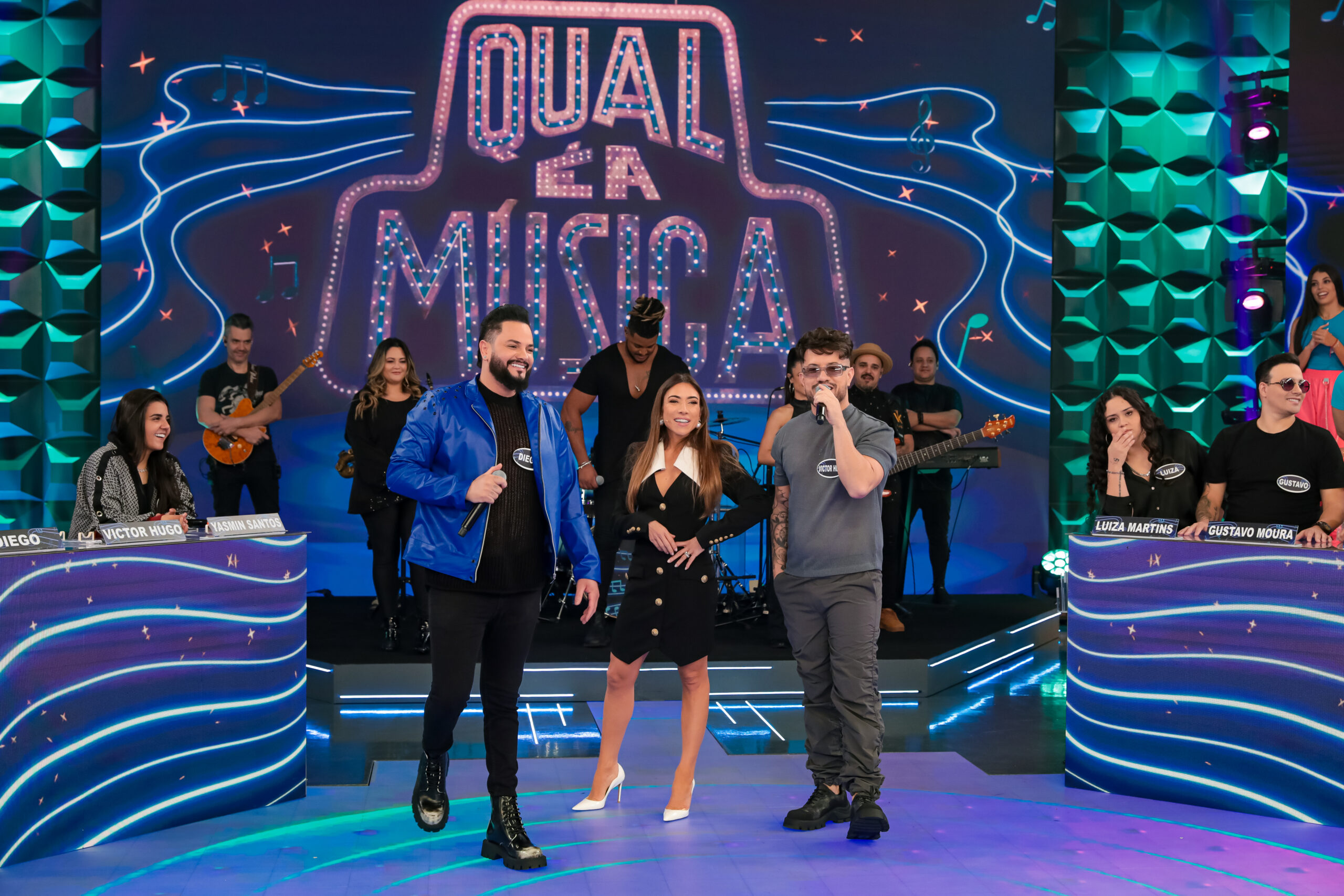 Patricia no “Qual É A Música” com convidados do universo sertanejo (Créditos: Gabriel Cardoso/SBT)