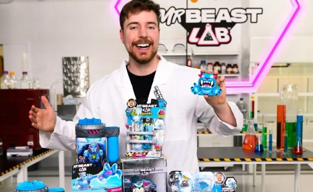 MrBeast, o maior youtuber do mundo, chega ao Brasil com linha exclusiva de brinquedos da Candide