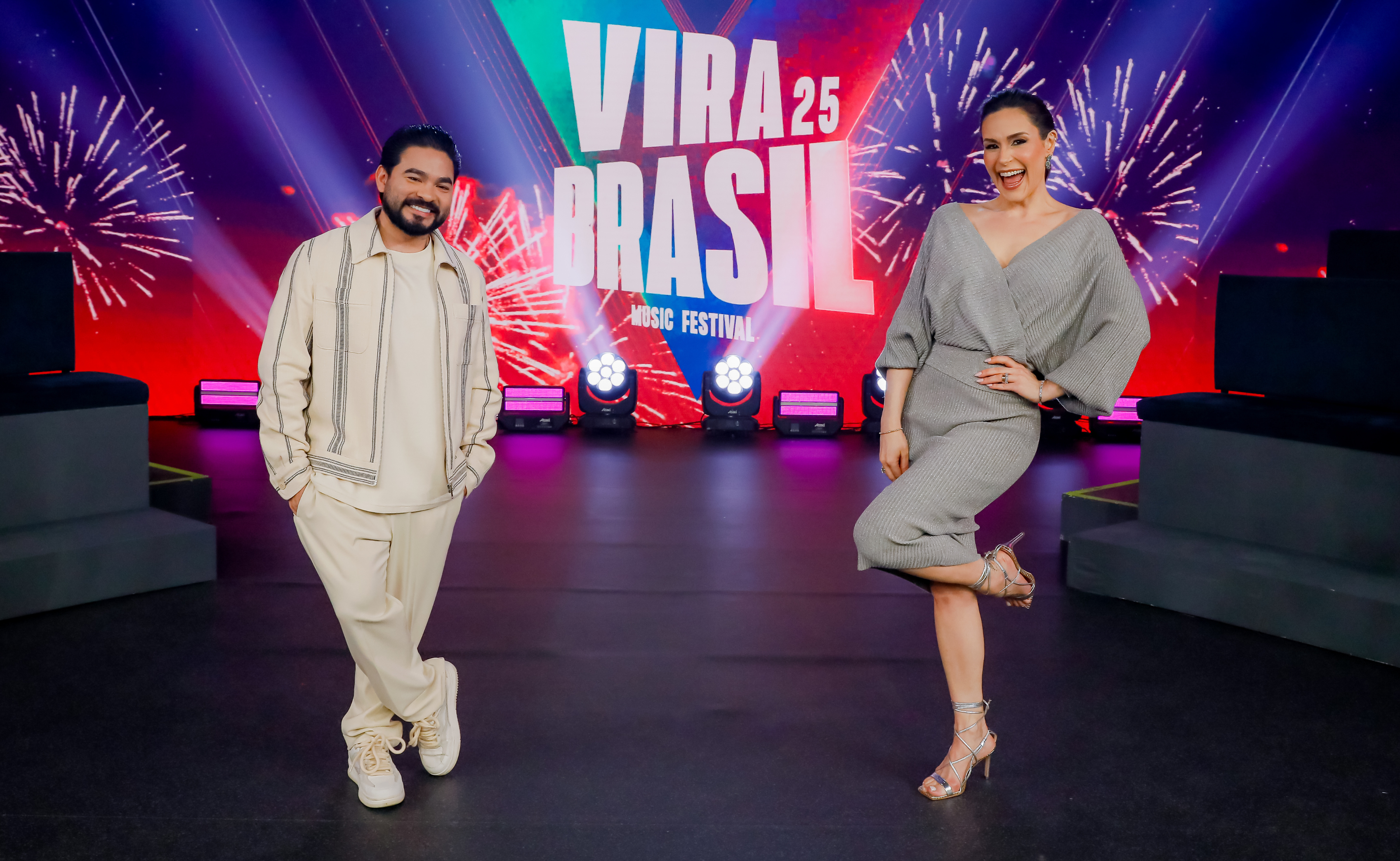 É nesta terça (31), a partir das 21h! SBT celebra a chegada de 2025 com a transmissão do “VIRA BRASIL– Music Festival” e o “VIRA BRASIL – USA”