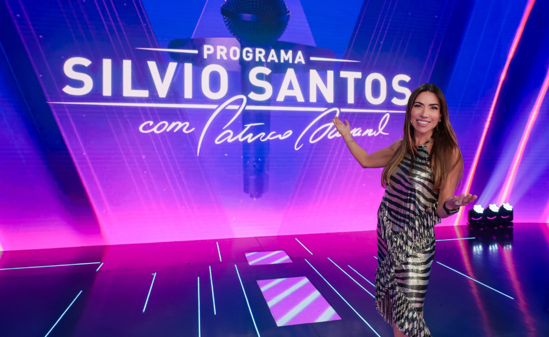 Tiago Leifert e Andre Marques, personalidades icônicas da TV brasileira, se encontram no “Programa Silvio Santos” deste domingo (16)