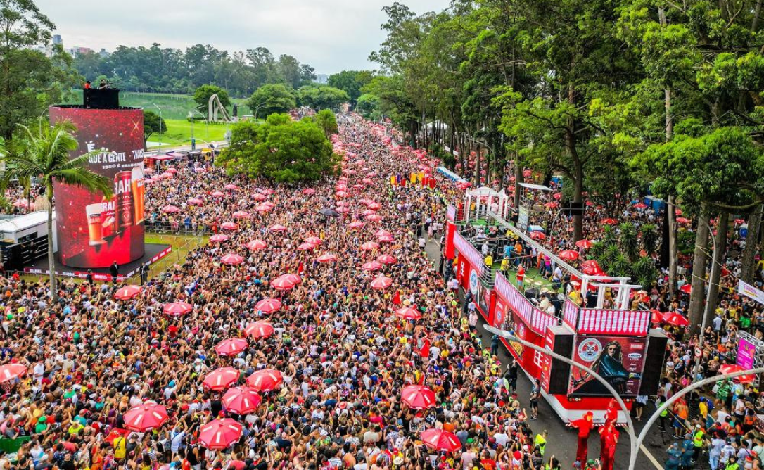 São Paulo terá o maior Carnaval do Brasil: 16 milhões de foliões, 2,2 milhões de copos d’água, 3,8 mil agentes de limpeza, 5.350 GCMs, 7,3 mil PMs e 23 mil câmeras