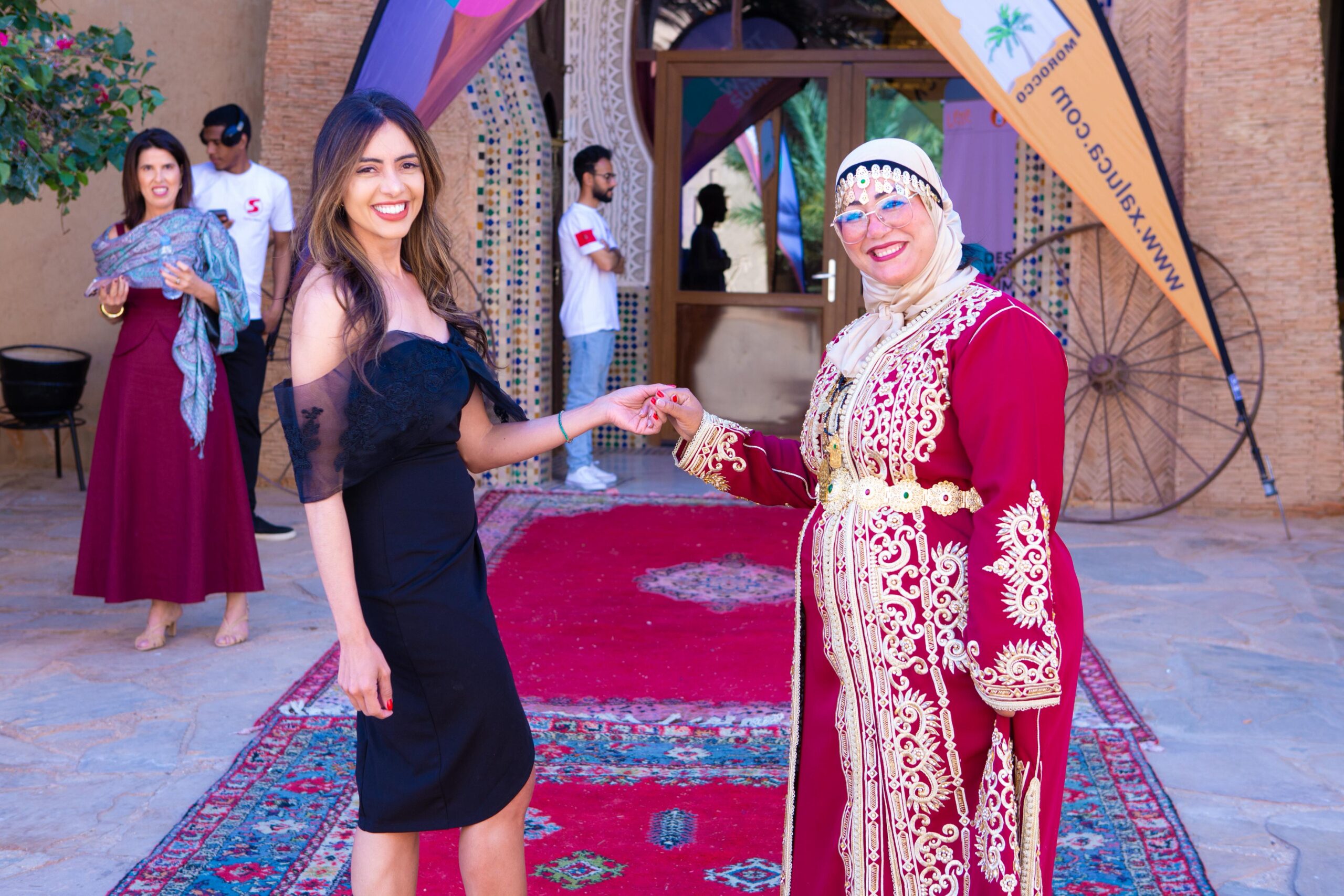 836b23a9-a250-41de-810d-825dc7d4cda8-scaled “50 Tons de Luxo” ganha prévia no coração do Saara durante o ‘Desert Women Summit’