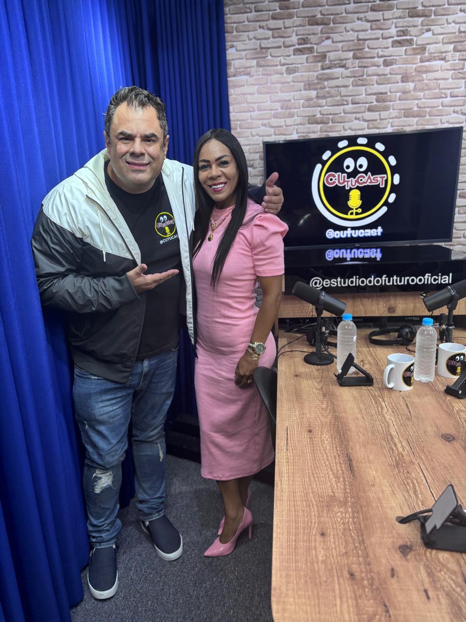 b69eb9fb-d6be-4e45-aeac-80a9a3a2e102 “Na internet tudo tem dono, e quem fere a lei será investigado”, alerta Nádia Ribeiro, a advogada dos famosos