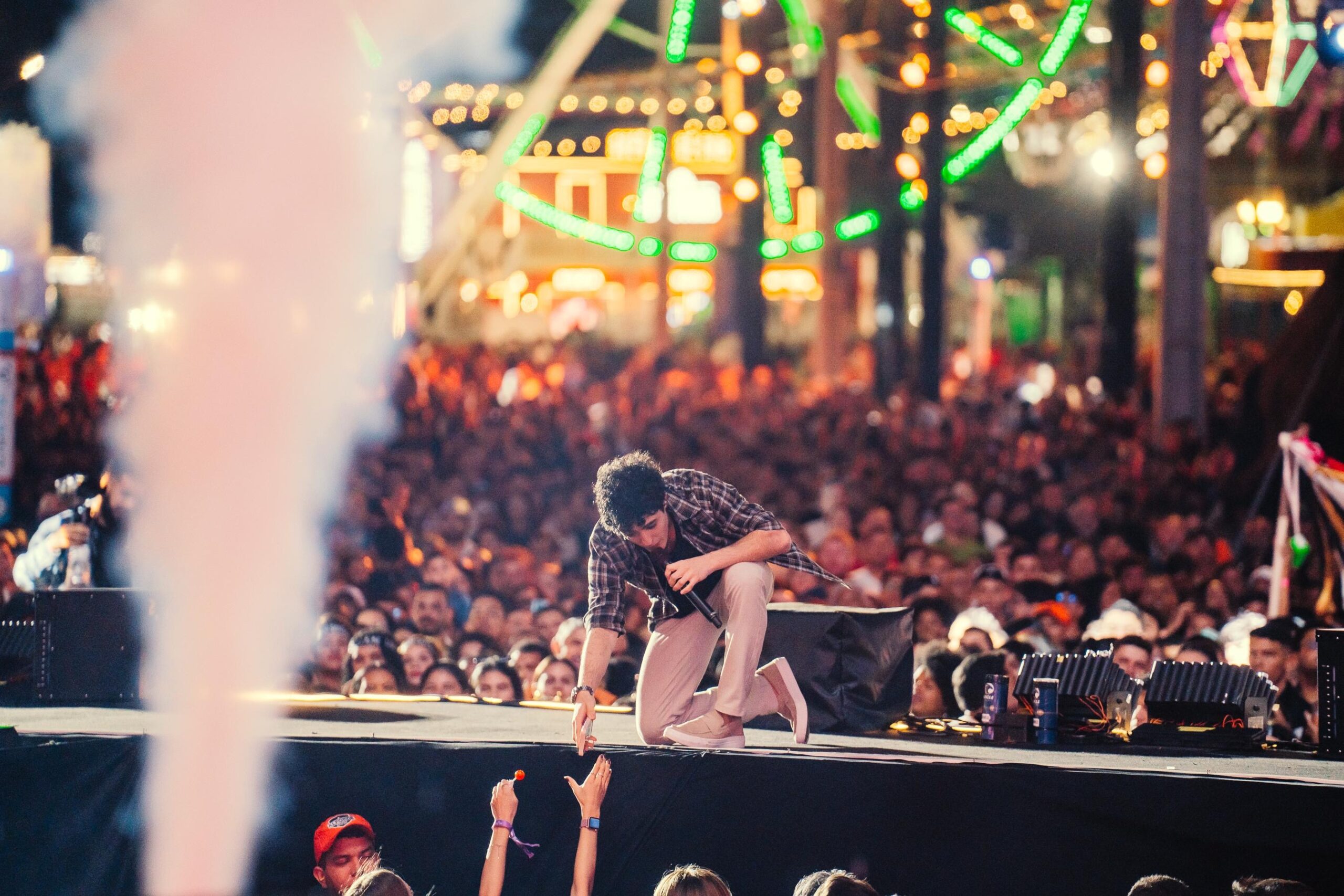 e2fbafe2-f09c-4444-9eb5-76daac8b0291-scaled Enzo Rabelo inicia sua primeira turnê de São João e encanta público