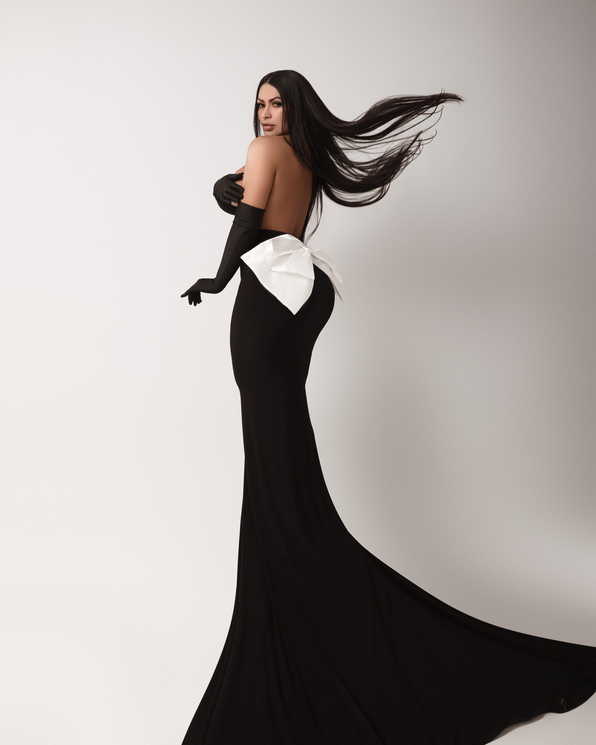 IMG_3384-scaled “Quero levar meu trabalho para o mundo e mostrar a beleza que vem de dentro”, afirma Ellen Santana na edição de capa da Revista Elith