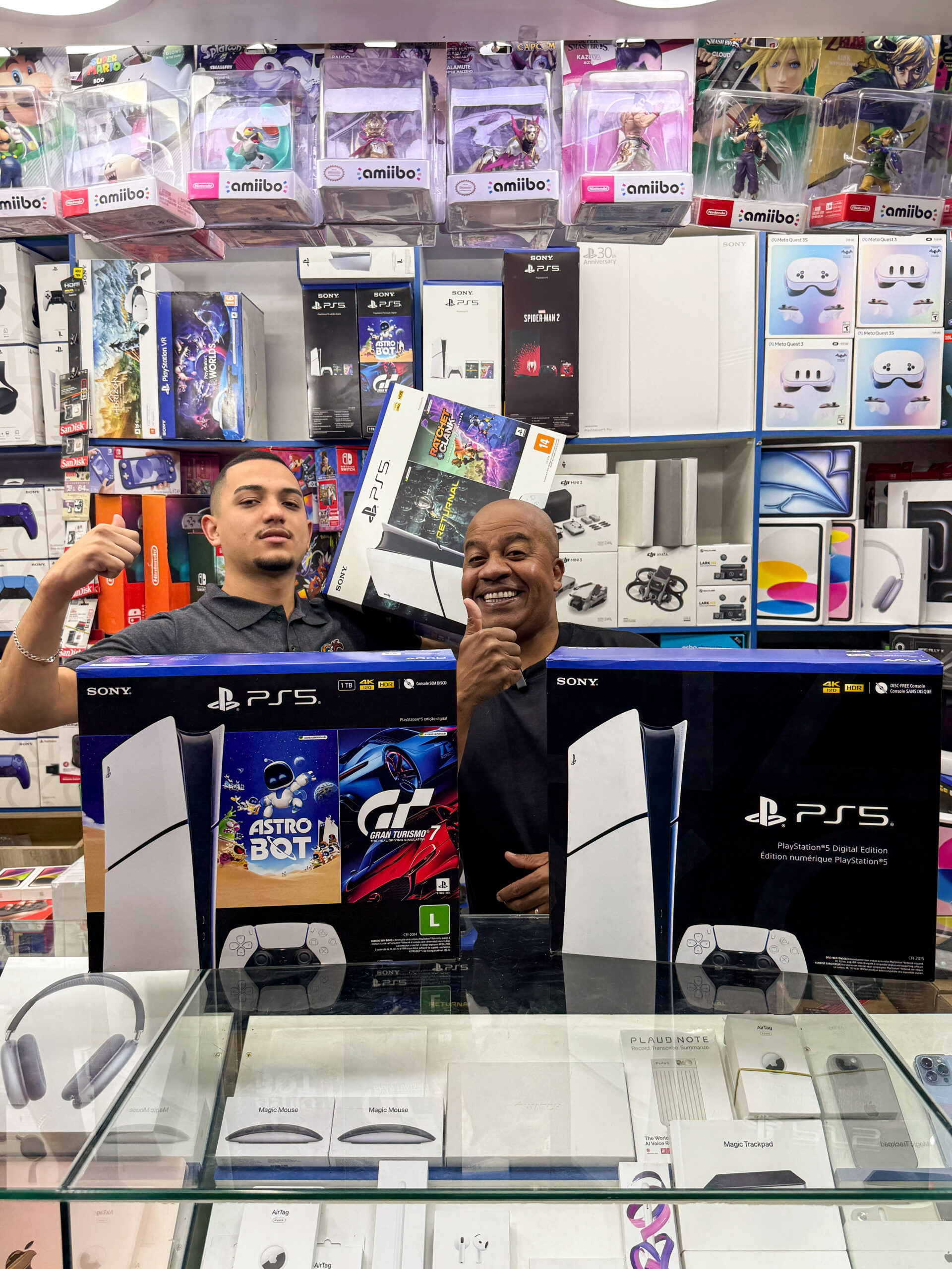 IMG_3729-scaled Toninho Tornado renova seus videogames na "Game Center Paulista" e dobra a diversão