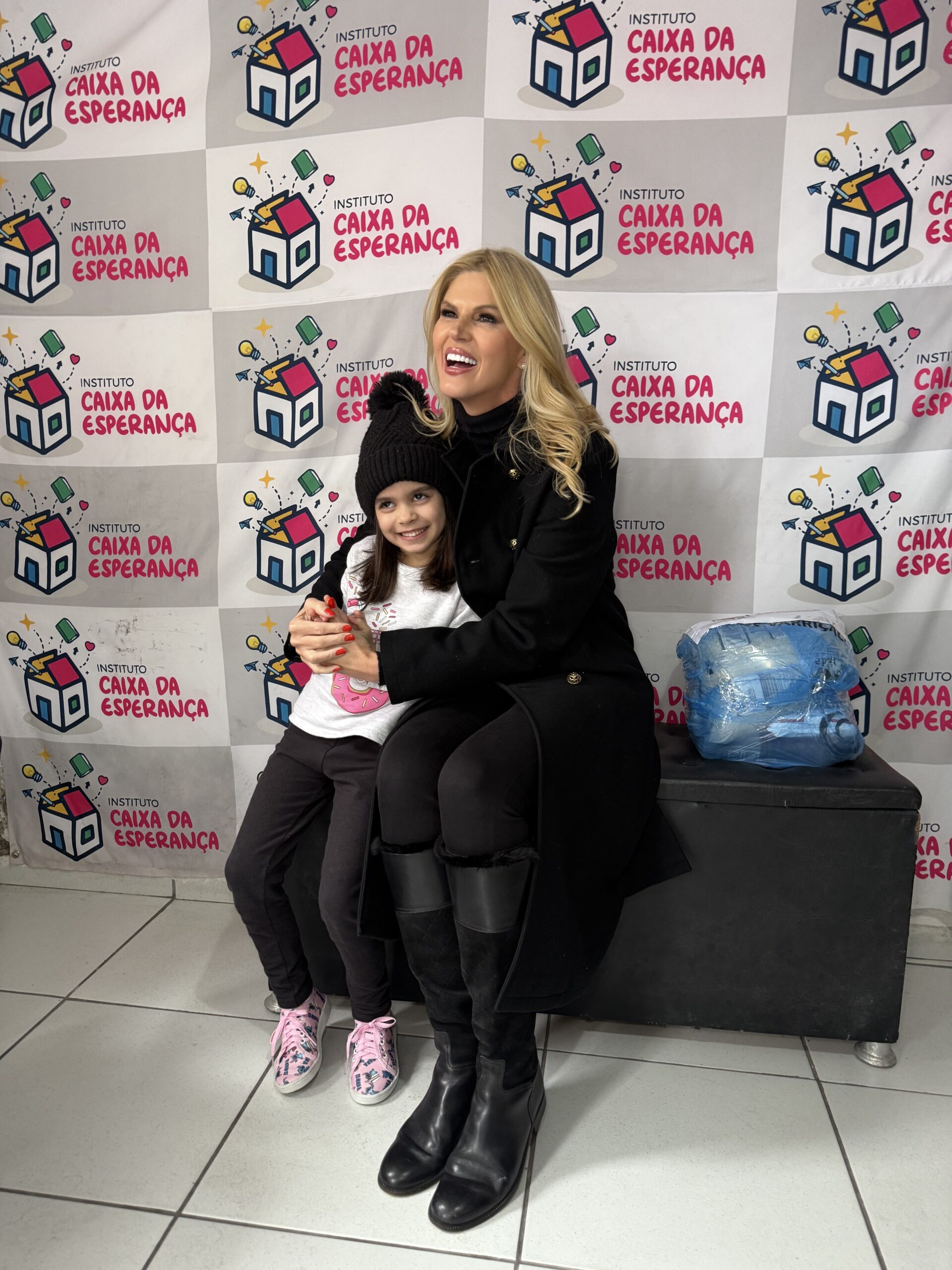 IMG_4784-scaled “É de perto que a gente entende de verdade as necessidades e alegrias da comunidade”, diz Val Marchiori