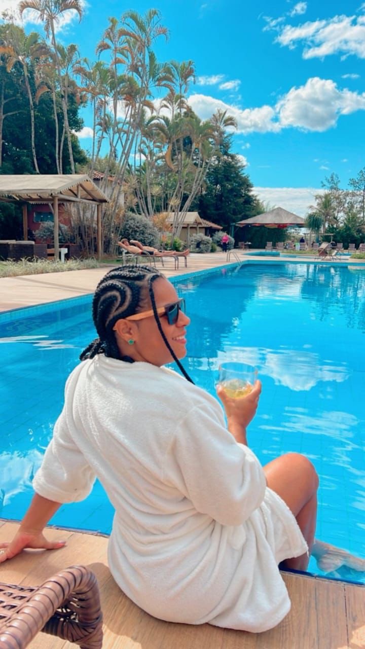 a89379e3-f68a-4a47-bafc-fab0fe541365 Artistas Thiago Rocha, Sebah Vieira e Janaina do Mar curtem férias no Guarany Eco Resort em Monte Sião, Minas Gerais