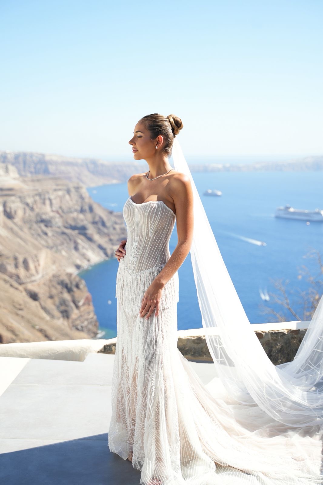 c9442fe2-0893-48b7-a871-37f4895a88b5 Casamento de luxo em Santorini reúne convidados de 11 estados brasileiros e 5 países