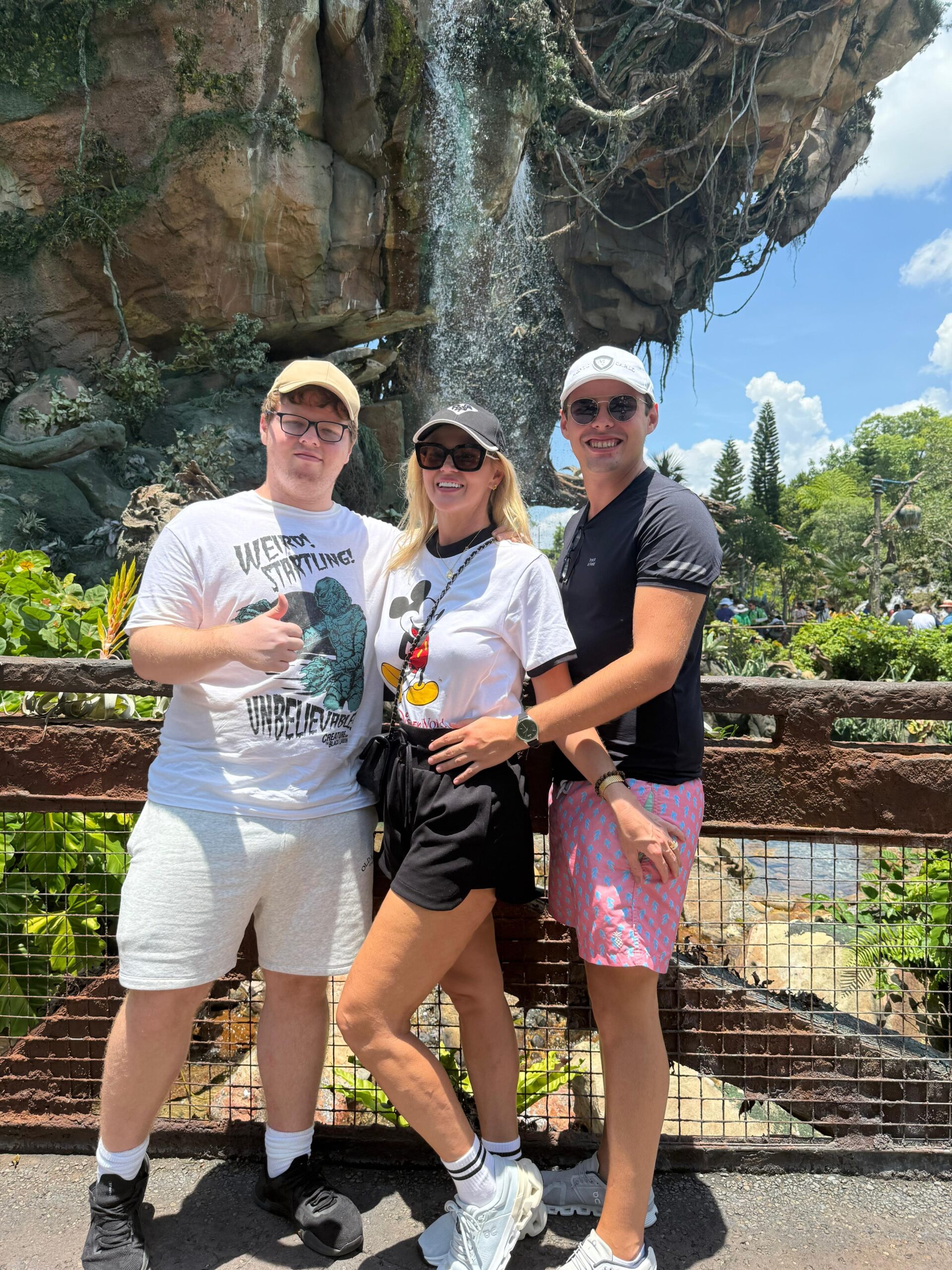 febdffab-9b2c-4448-a5be-9bc0b785da03-scaled “Amo viver momentos mágicos com quem eu amo”, diz Val Marchiori sobre férias em família na Disney