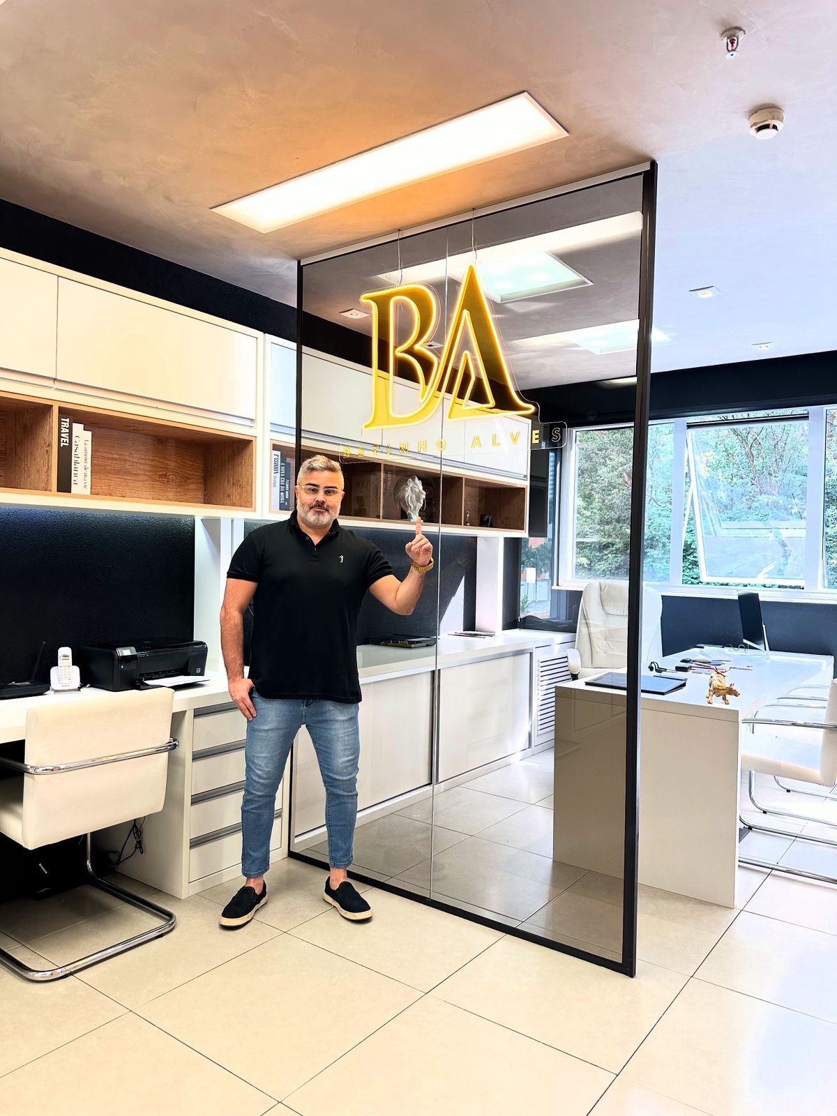 46e9bb77-1578-4952-8633-fad9c73c8b03 Betinho Alves lança capítulo em Disruptivo ao lado de Flávia Pavanelli e Luíza Trajano