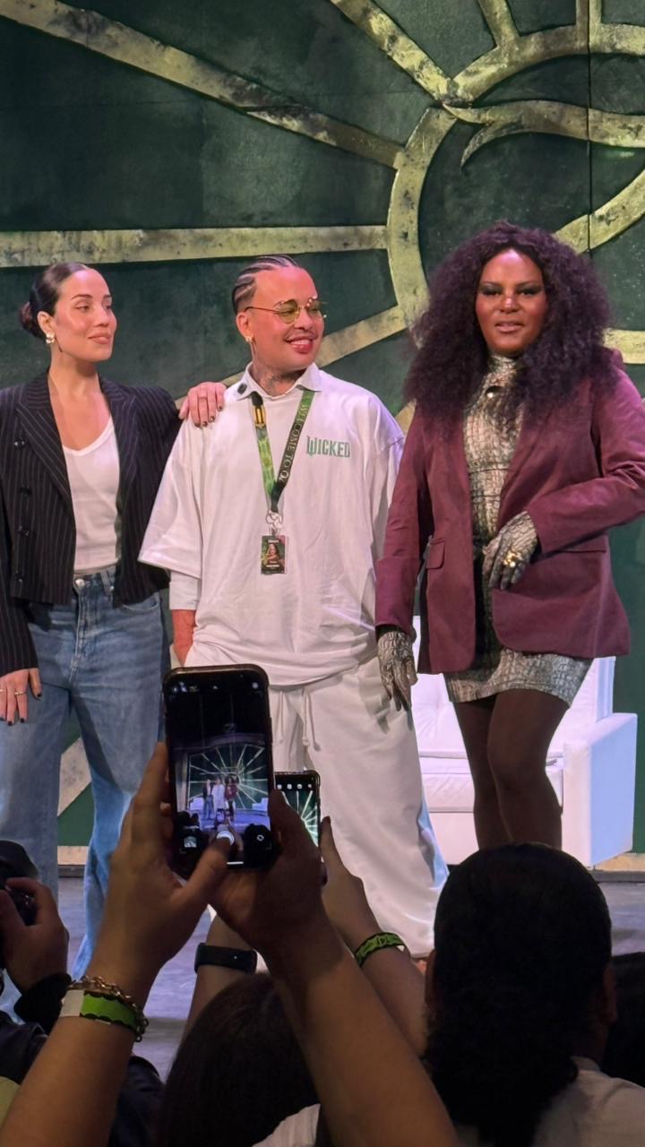 70bc6653-2acc-4116-9d24-220ba3965712 "É um retorno ao ponto de partida da minha vida", diz Gloria Groove ao fazer história em Wicked