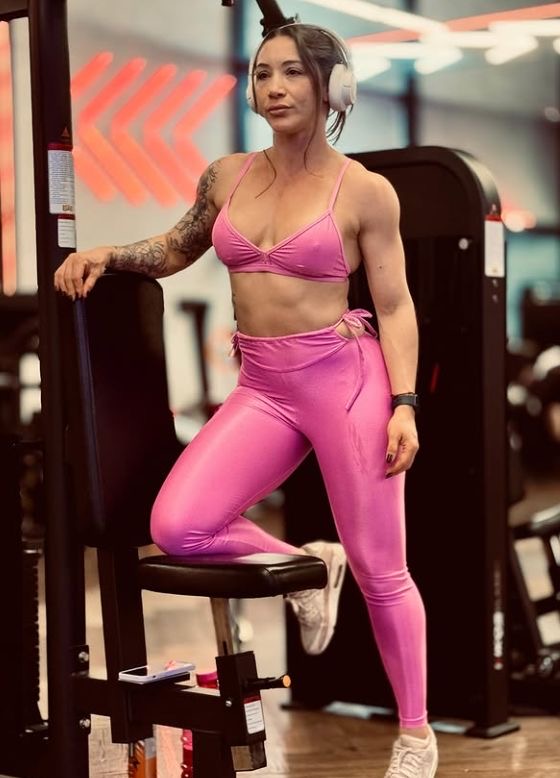 7c19de0d-c53d-494e-8b26-4042f6c52e29 Expulsa da academia por causa de um short, hoje Jéssica Freitas vive em liberdade