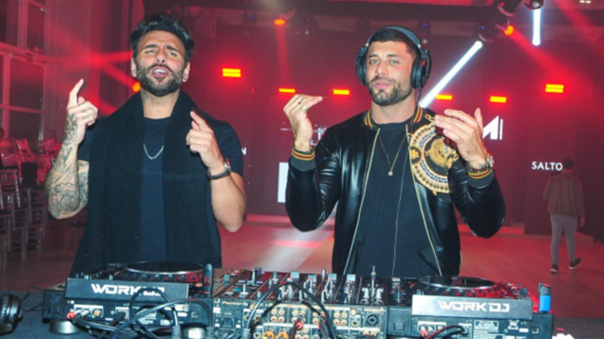 CAPA-MATERIAS-THE-DATE-NEWS-1920-x-1080-px-55 Tácito Cury brilha como estrela masculina no ‘Camboriú House Fashion Show Internacional’