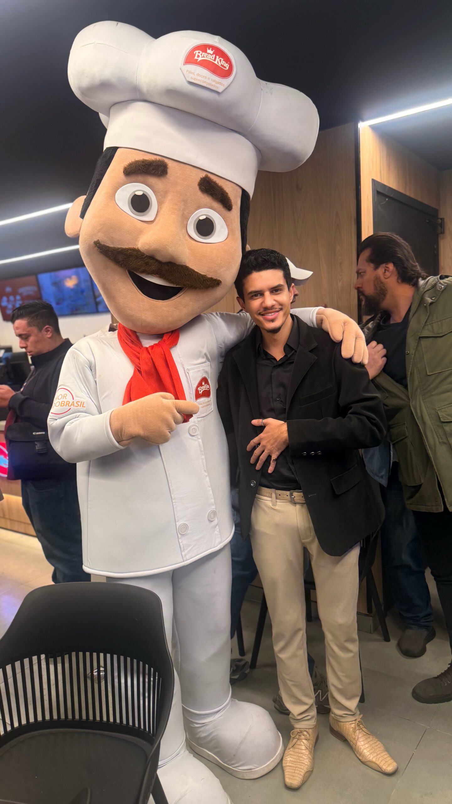 IMG_6298-scaled “A gente vende comodidade: É ter padaria todos os dias dentro de casa”, dizem os franqueados Luciano Viana e Evandro Oliveira da Bread King Moema