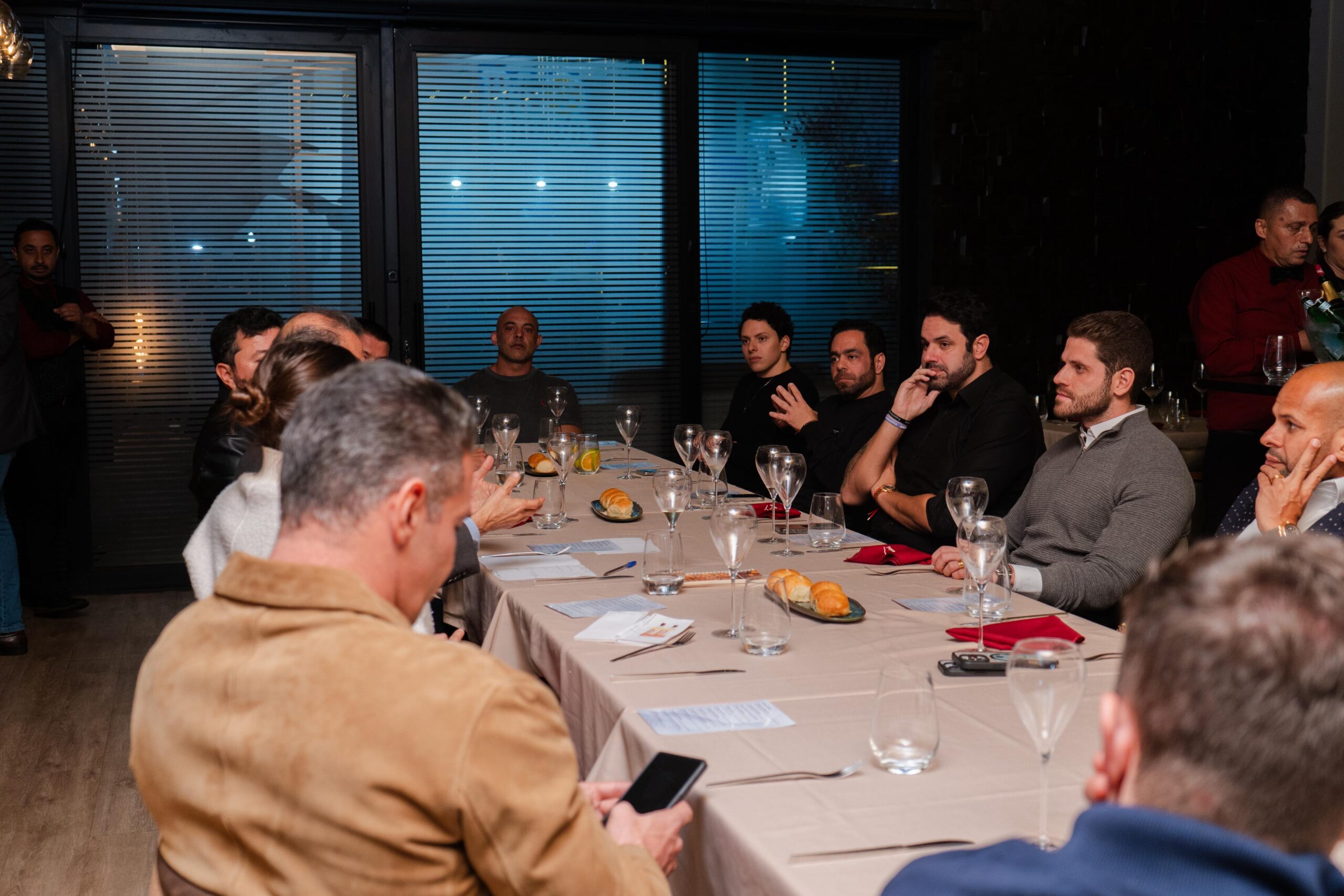 IMG_6587-scaled Mont Cristo Wine Bar promove jantar exclusivo com degustação de vinhos centenários em Santo André