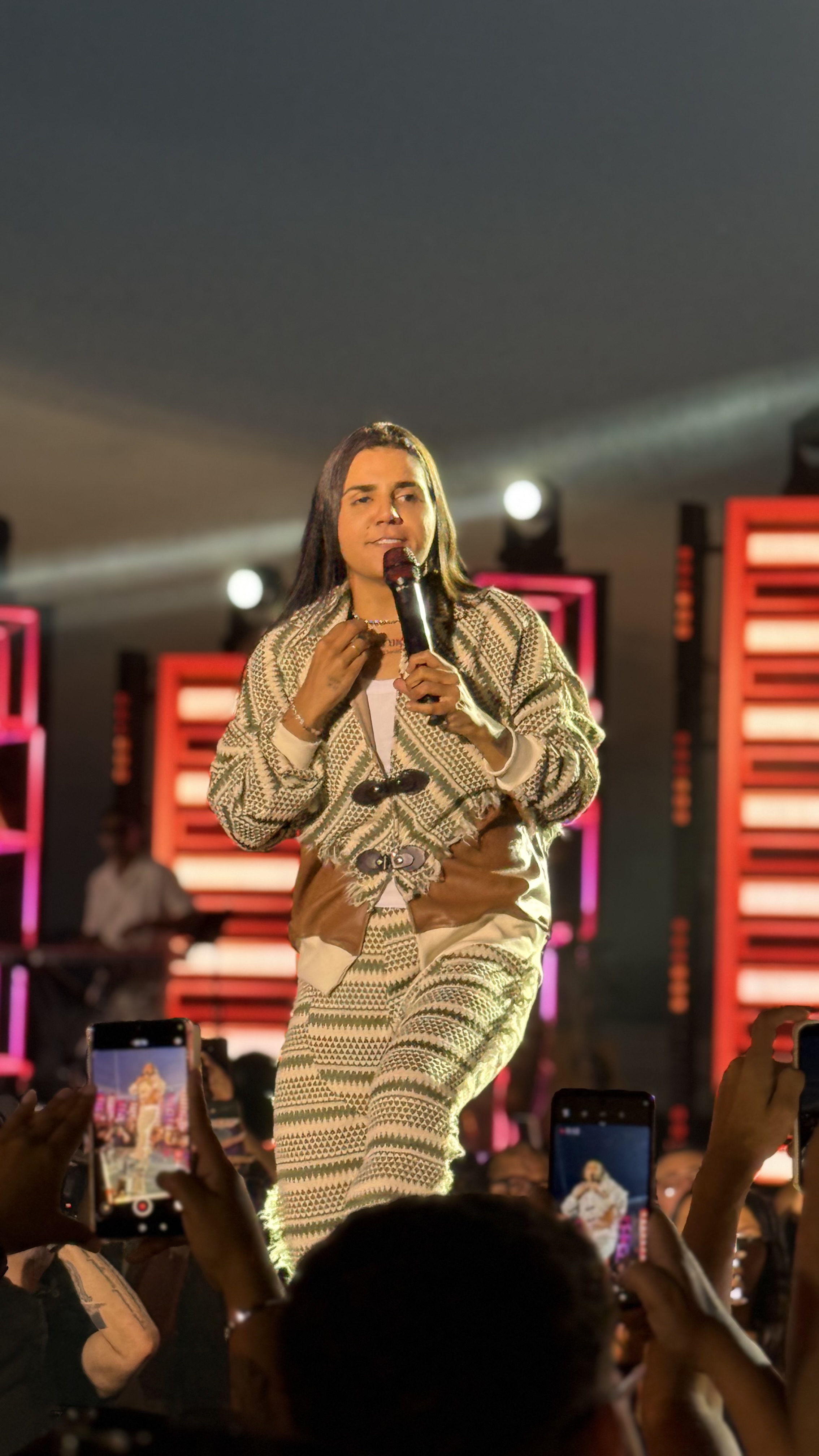 IMG_7231 "Eu sigo a voz da minha intuição e a conexão com Deus", declara Yasmin Santos ao gravar DVD em São Paulo