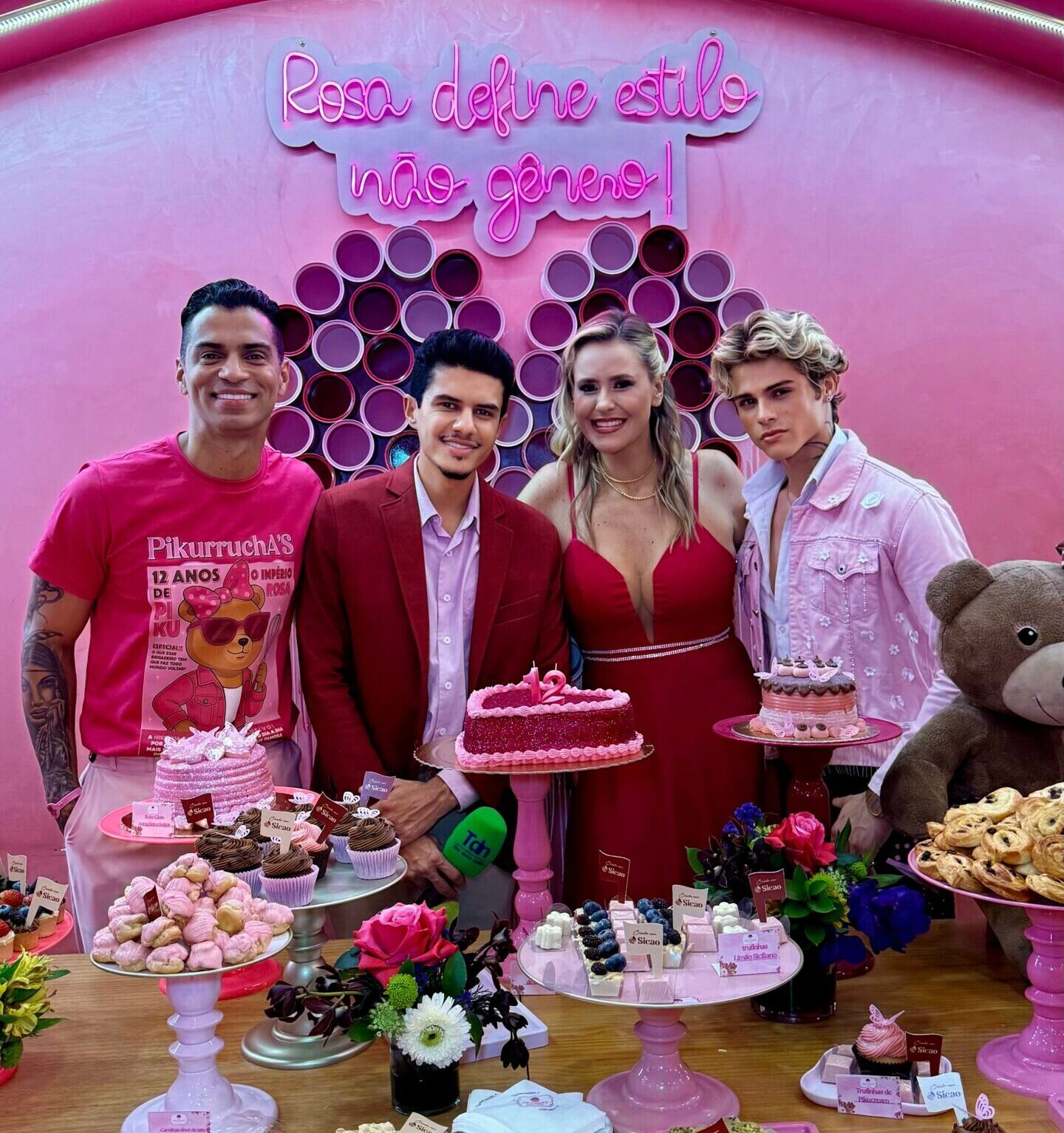 IMG_7473-scaled-e1756066065818 “Eu e minha mãe customizamos minhas peças para mostrar minha personalidade”, afirma Pablo Furlan na festa de 12 anos da Pikurruchas