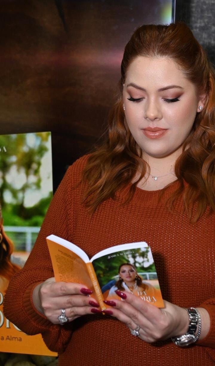 ada04571-31aa-4d15-b6e5-15db7ba52c02 Jéssica Sensitiva lança "Guia da Sabedoria" em São Paulo