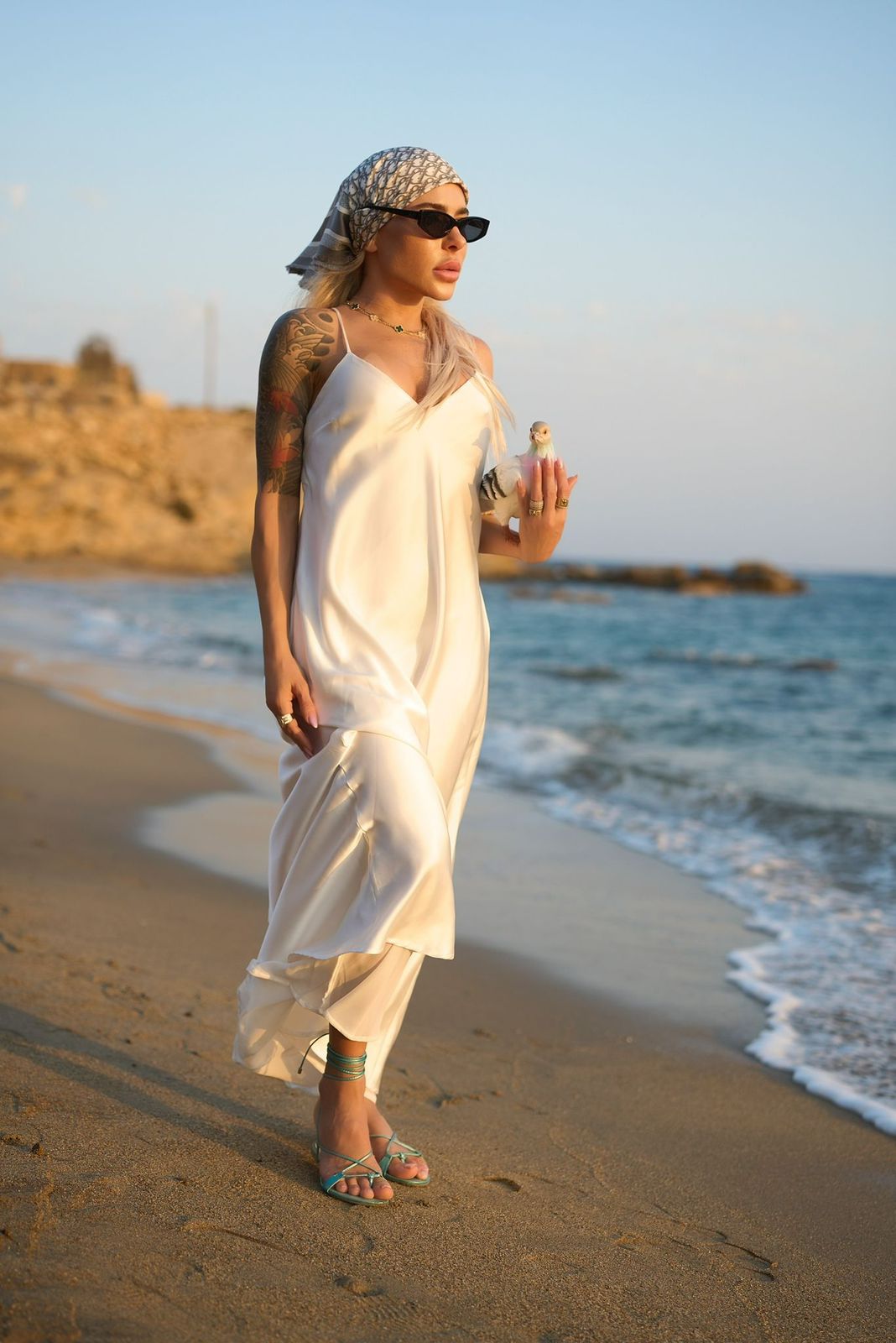 c5b1f85b-069e-4297-ae4d-47b646433c06 Juliana Herc desembarca em Mykonos para curta temporada de verão europeu