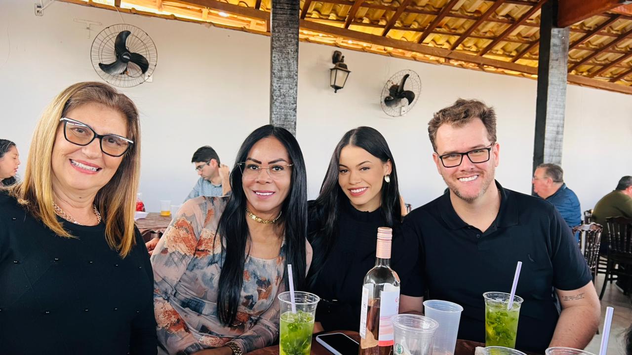 e115ba18-80cc-4a11-abc8-453a1fe61911 Dra. Nádia Ribeiro celebra advocacia e bons encontros na tradicional feijoada da OAB em Borda da Mata