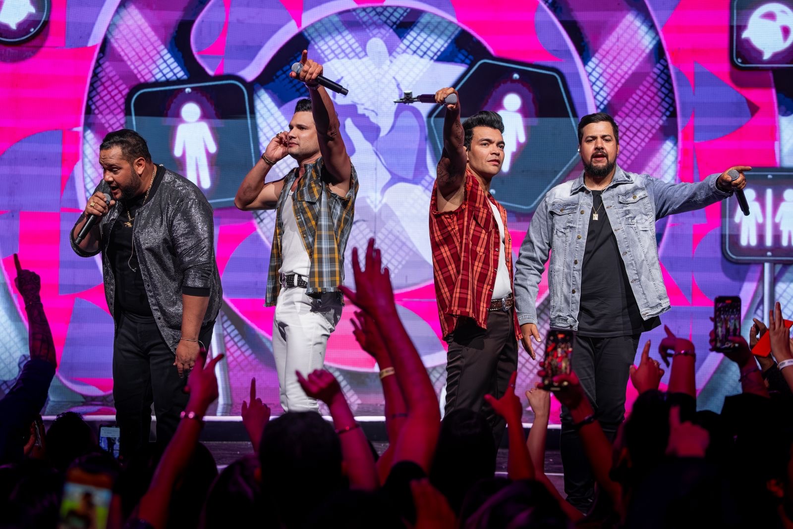 0c1dfe4b-4000-4eee-a542-772c5ce84a44 “Os Caras do Arrocha” gravam DVD em Goiânia com ingressos esgotados e participações especiais