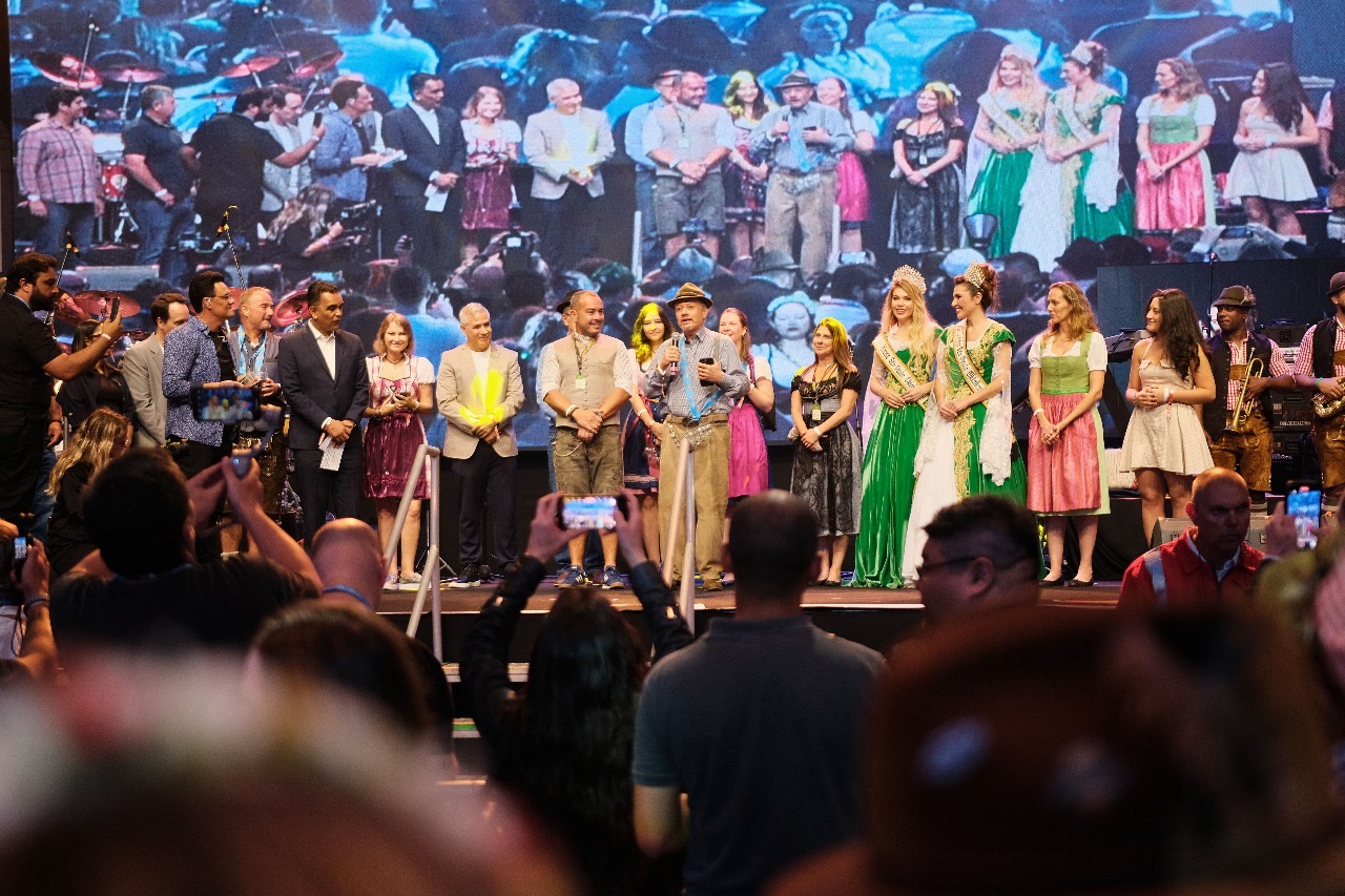 36a737c4-4032-4e35-b6aa-d8f4bef17db9 São Paulo Oktoberfest abre oficialmente com estouro do barril, show da blitz e neste sábado tem noites de Oktober