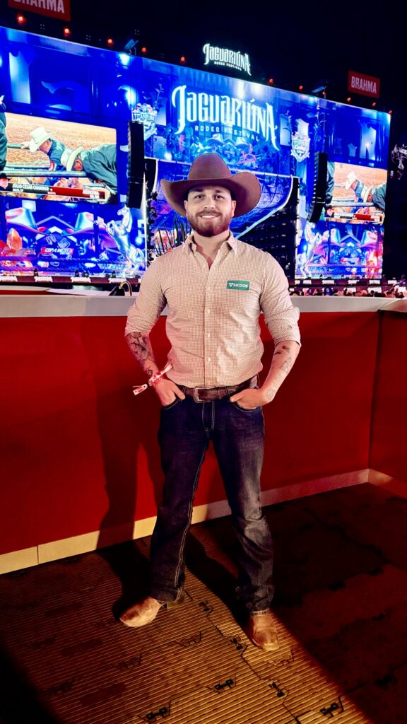 83429e8a-9330-4b04-9097-433df959b31a-576x1024 Mattheus Carvalho comenta cobertura do primeiro fim de semana do Jaguariúna Rodeo Festival