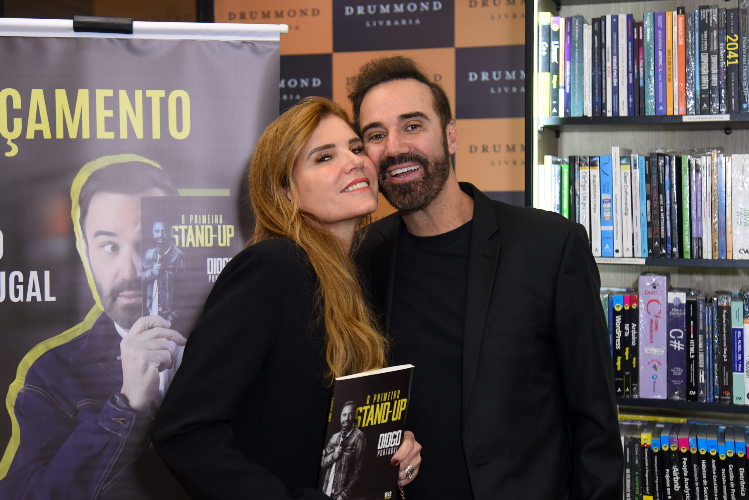 IMG_9718-scaled Diogo Portugal lança seu primeiro livro em São Paulo