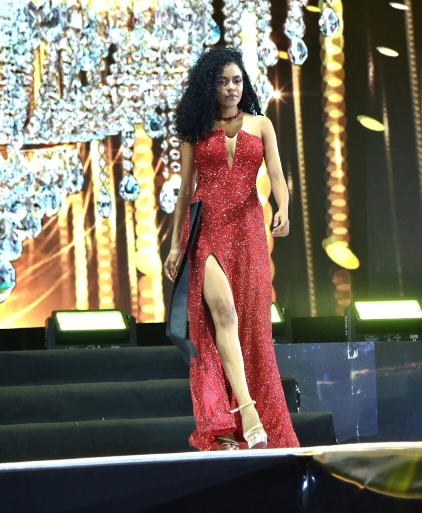 Miss-Tocantins-Quesia-Ferraz-Foto-J.-Domingos-843x1024 Estilistas Maísa e Natália Gouveia apresentam vestidos de gala no Miss Brasil Terra 2025
