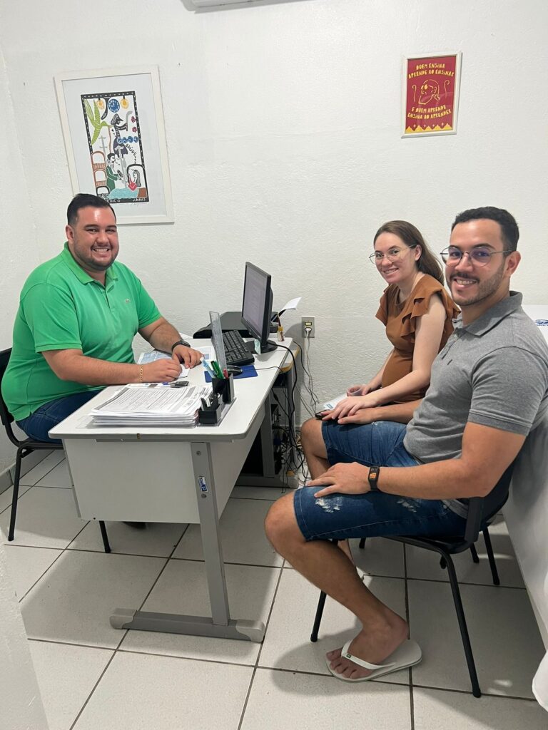 WhatsApp-Image-2025-09-08-at-16.12.02-768x1024 Médico Pedro Nogueira se destaca pela magnífica formação e atendimento humanizado no interior de Pernambuco