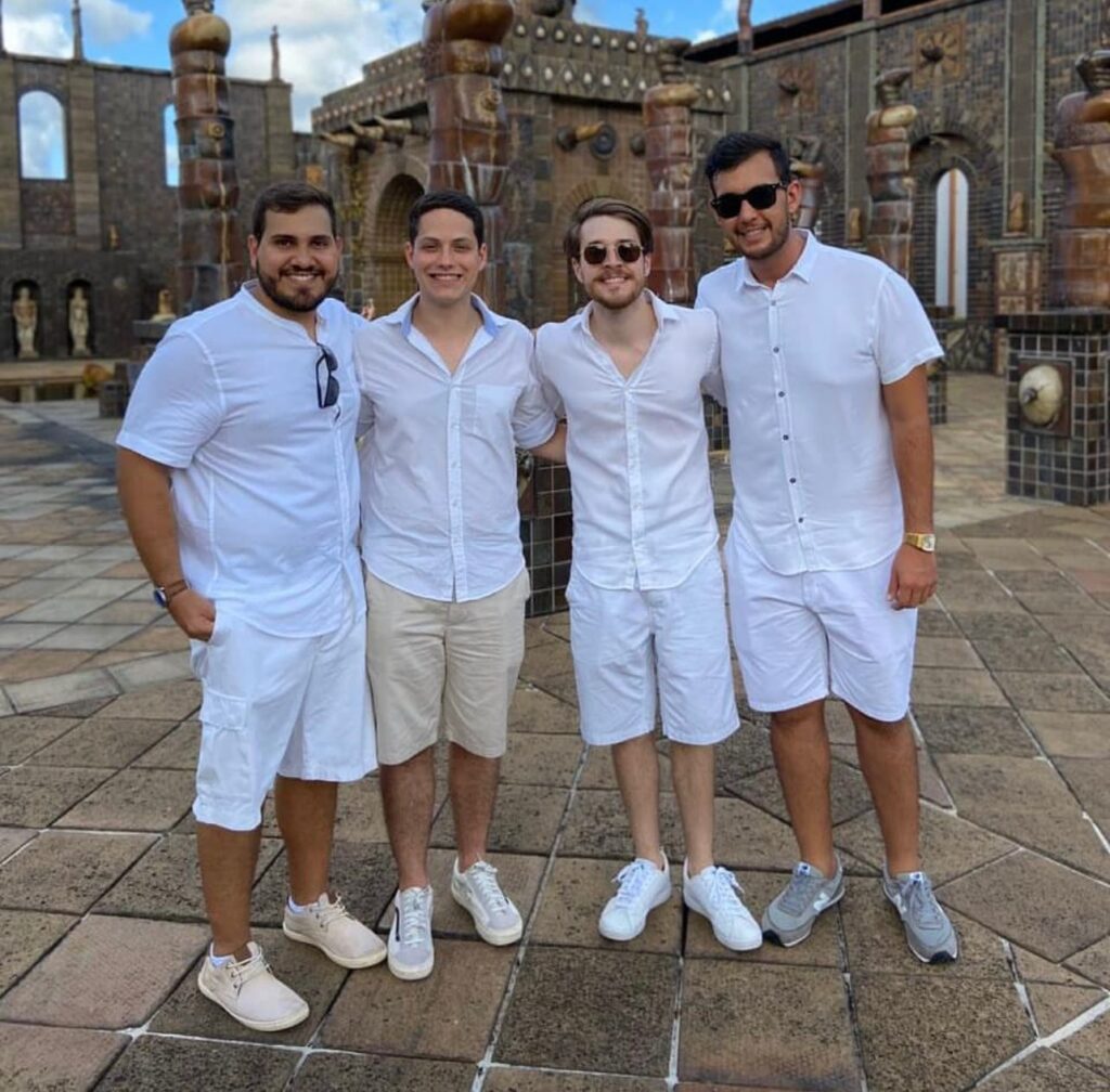 WhatsApp-Image-2025-09-08-at-17.54.40-1024x1008 Médico Pedro Nogueira se destaca pela magnífica formação e atendimento humanizado no interior de Pernambuco