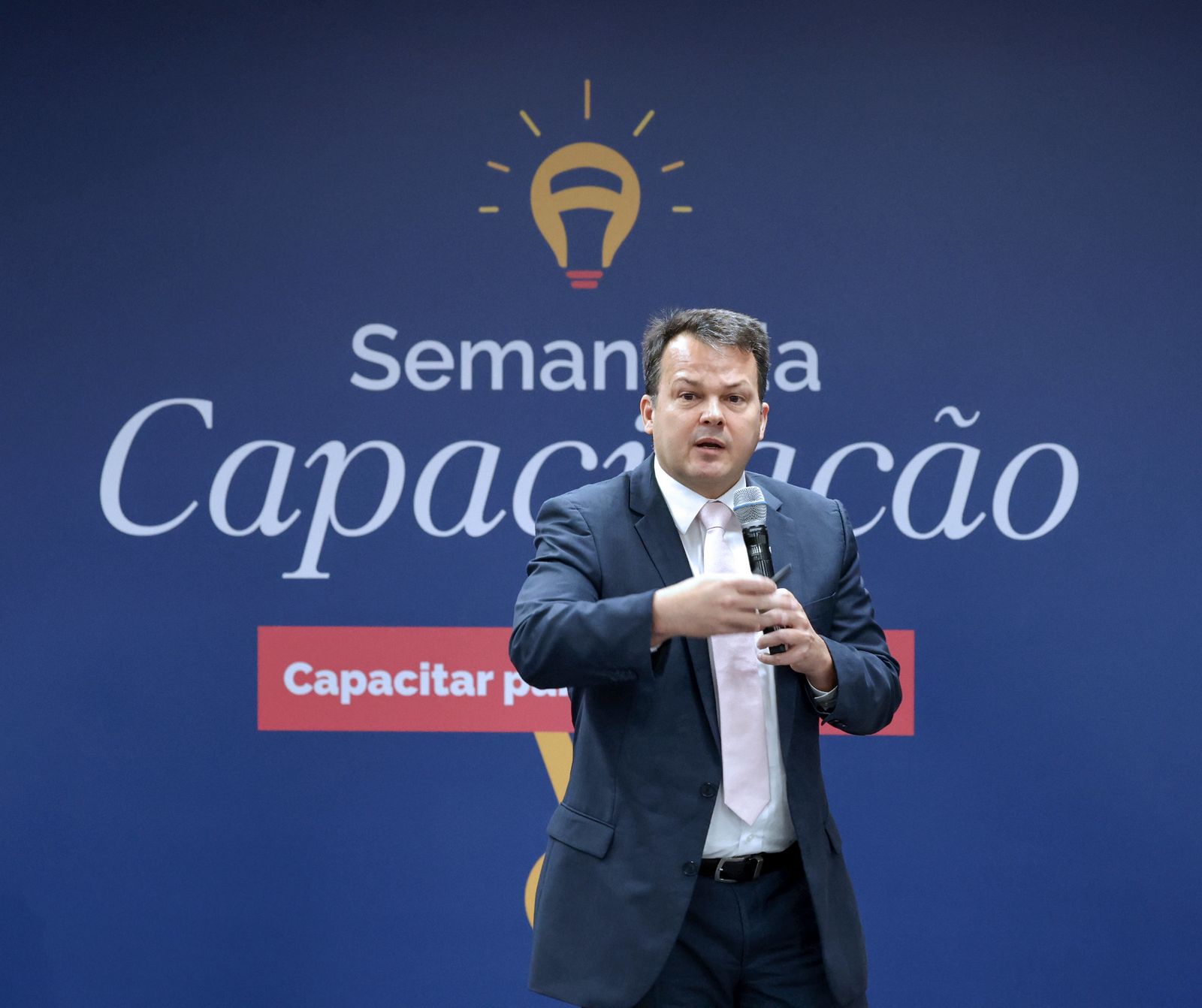 WhatsApp-Image-2025-09-14-at-17.21.31-1 Inteligência Artificial Generativa transforma a prática jurídica e inspira nova pós-graduação