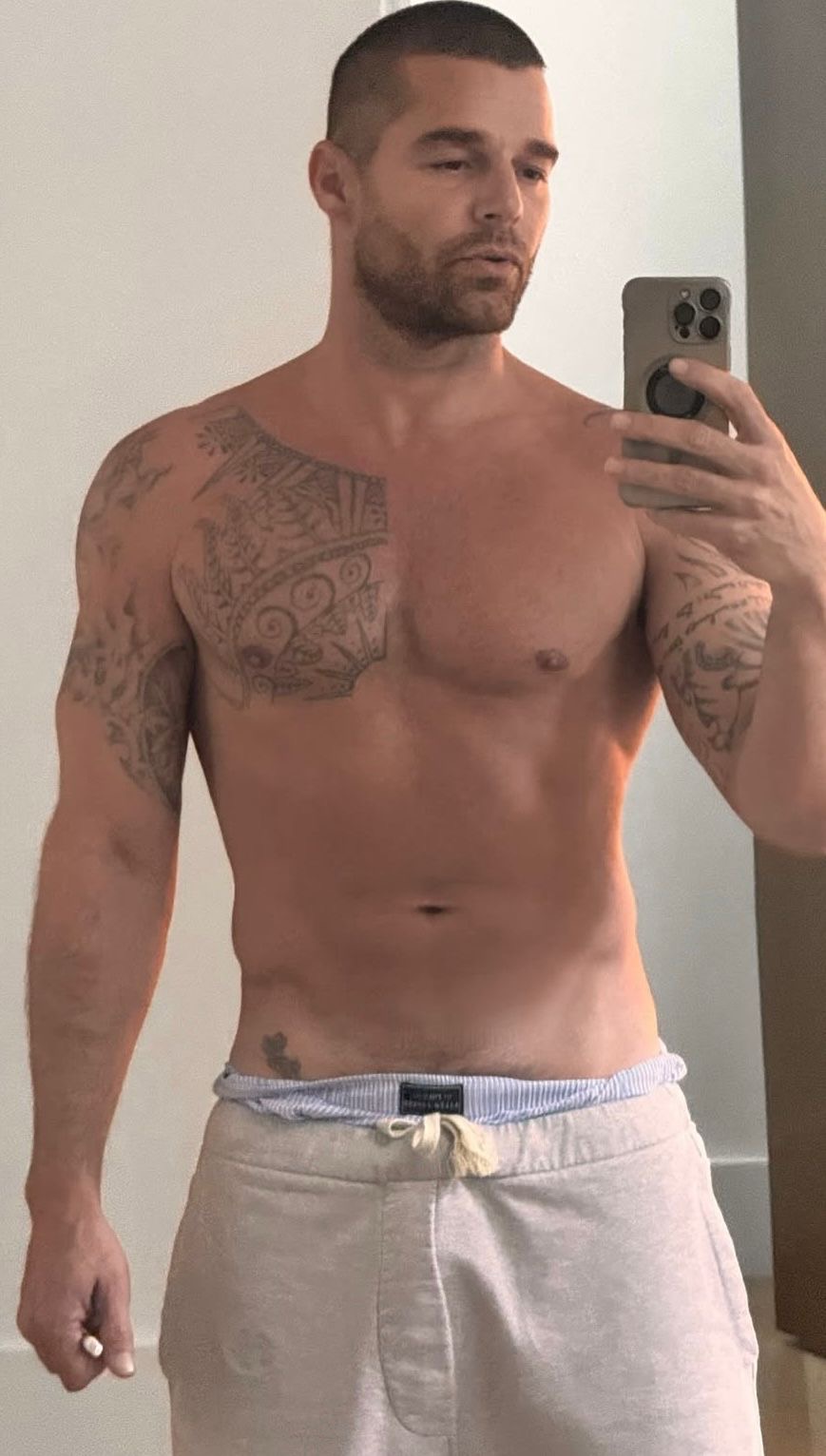 1ca12c9e-43d4-4ede-ba35-d462e9749679 Beleza e Vitalidade: Homens que Inspiram Após os 40, 50 e 60 Anos