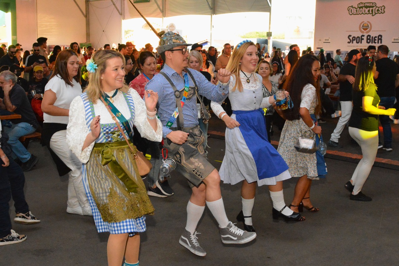 58c421d8-79a8-4887-899e-7c8a4dadc7af São Paulo Oktoberfest celebrou recorde de público no segundo final de semana e se prepara para fechar o terceiro com chave de ouro como uma das maiores edições da sua série