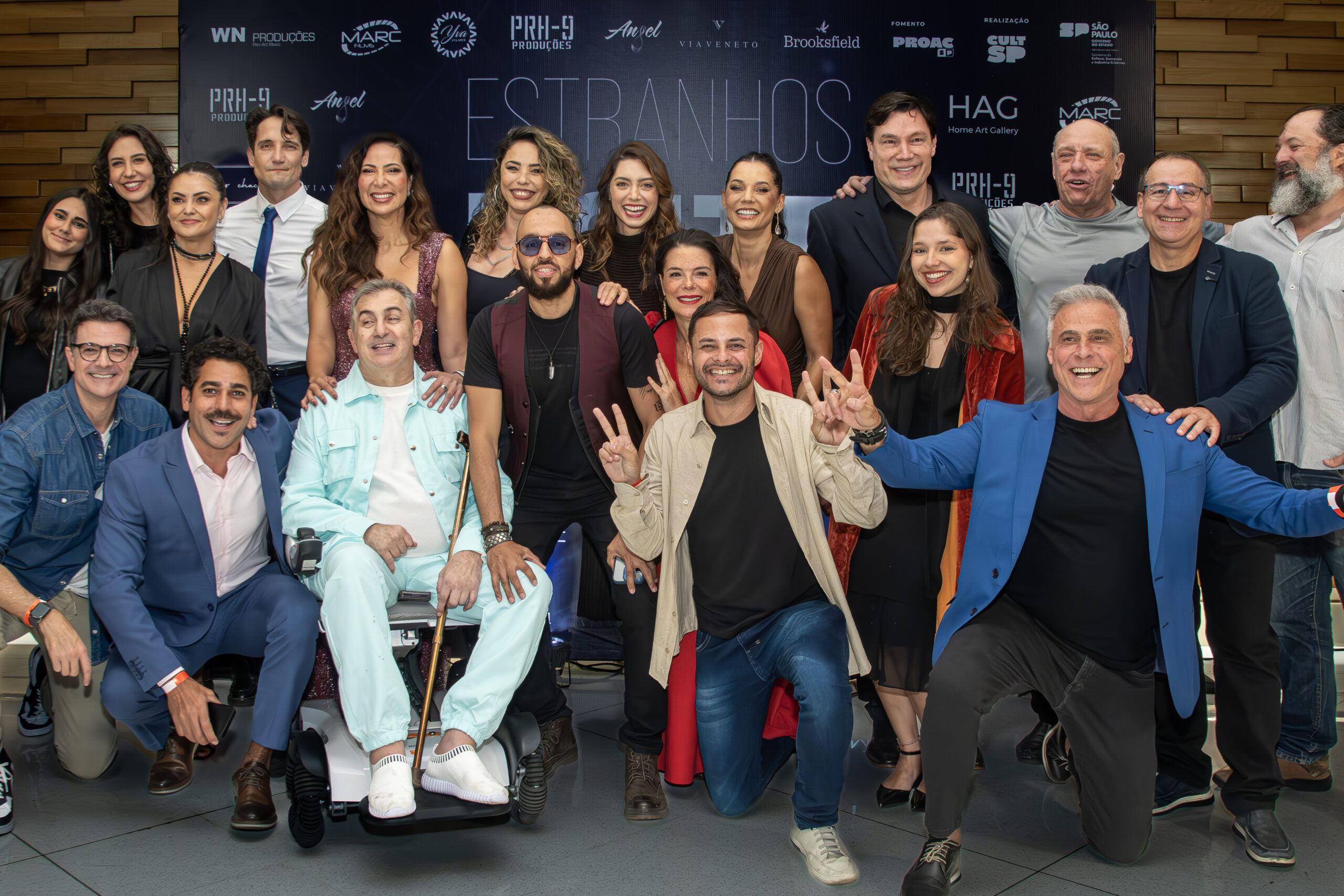 DSC6443-copiar-scaled “A vida pode nos surpreender quando nos permitimos recomeçar”, diz Mônica Carvalho em pré-estreia de “Estranhos na Noite”