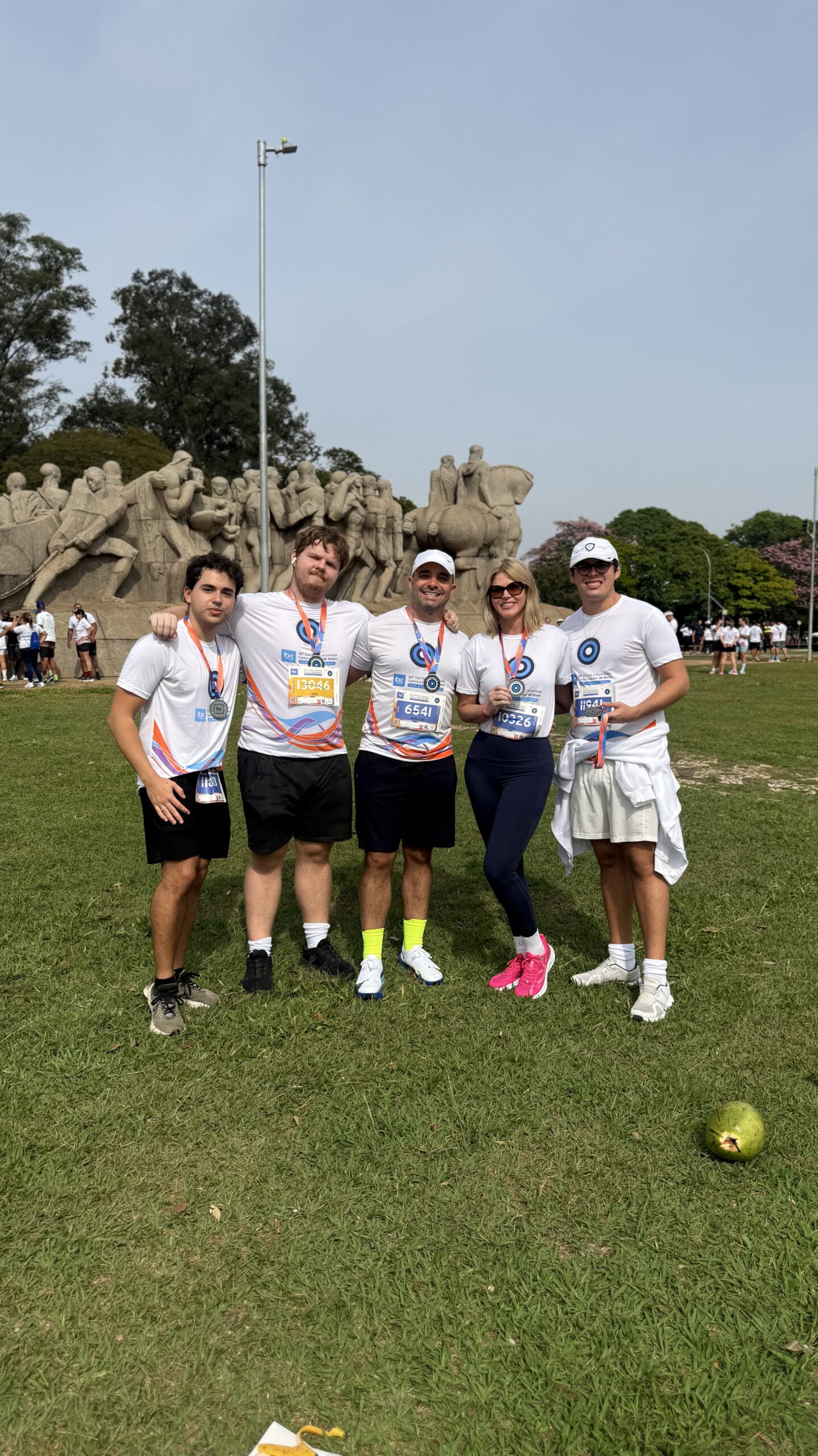 IMG_0935-scaled “Cortei o cabelo para recomeçar”, revela Val Marchiori ao participar da ‘62ª Corrida Contra o Câncer de Mama’