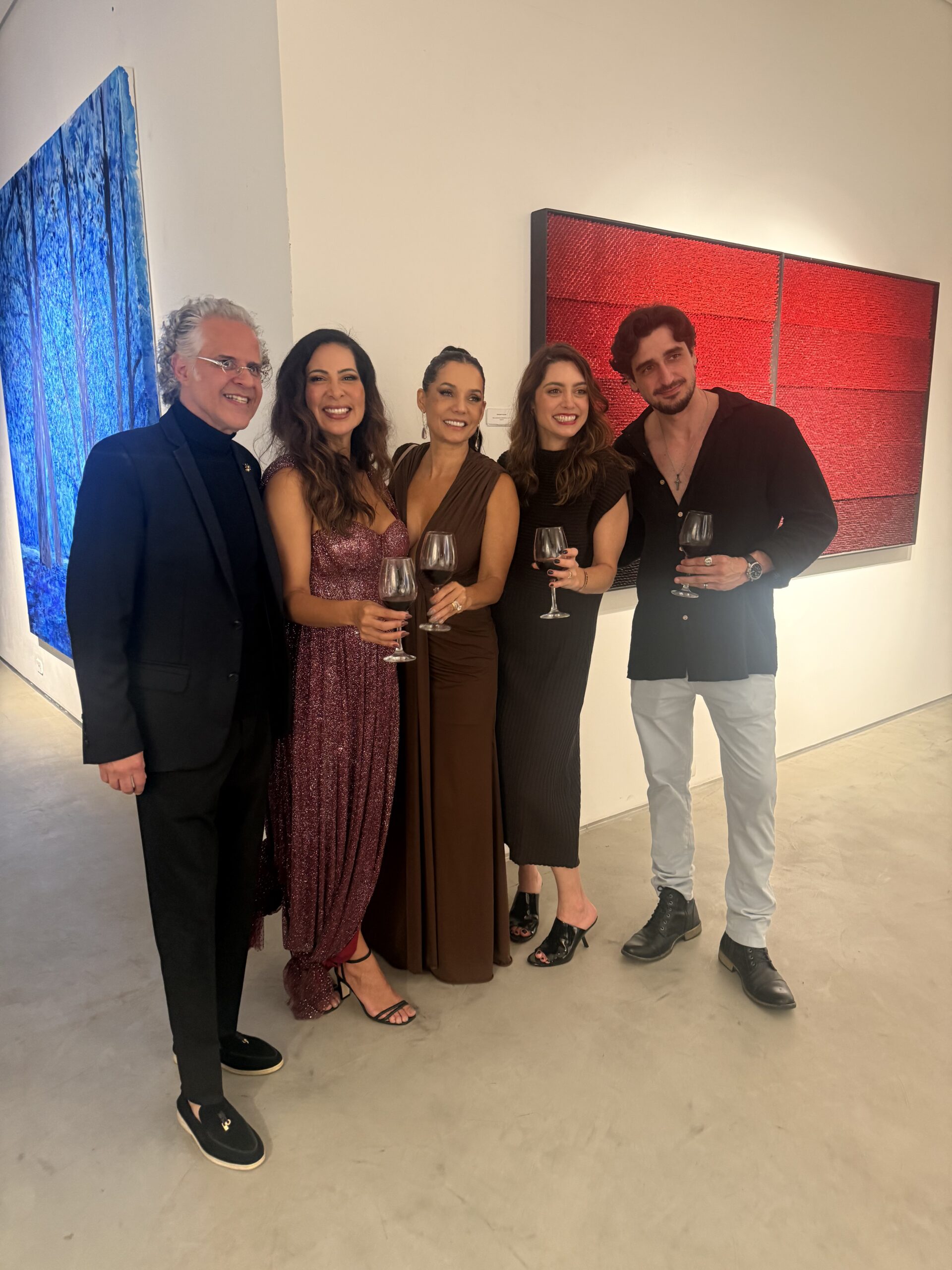 IMG_1175-scaled “A vida pode nos surpreender quando nos permitimos recomeçar”, diz Mônica Carvalho em pré-estreia de “Estranhos na Noite”