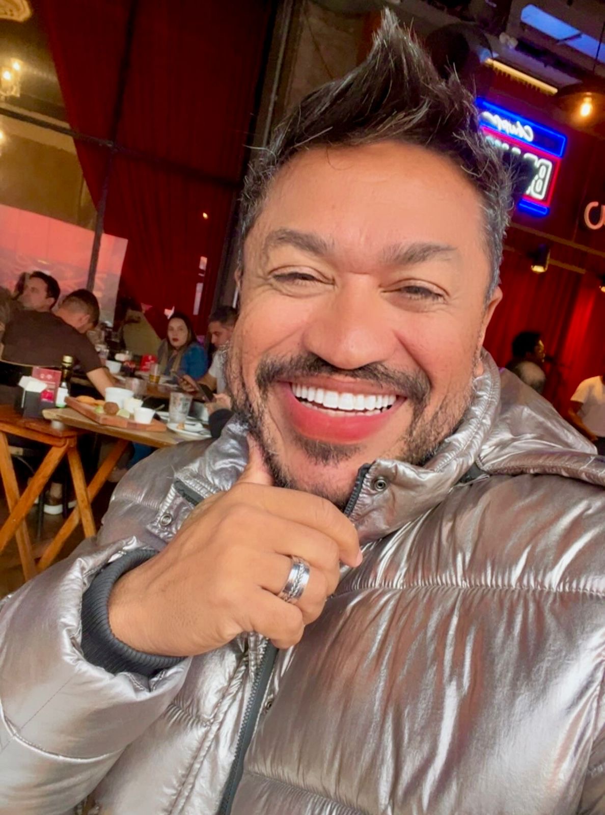 fd4bc12a-2711-443c-b328-58237bfc56ae Beleza e Vitalidade: Homens que Inspiram Após os 40, 50 e 60 Anos