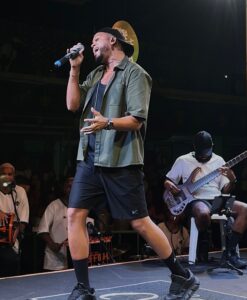 1bfa2405-f92d-4afb-aa23-a3d681004bd0-247x300 Jeffinho avança carreira solo com dois audiovisuais e boom digital up