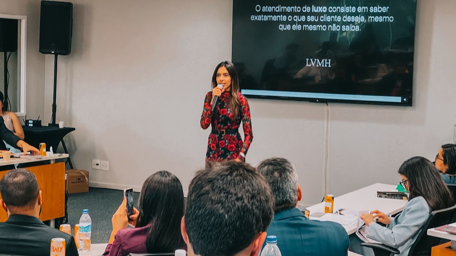 53ff3d04-6f5d-40a2-b293-7c04ec65c85c Cúpula de Deal Makers reúne Ricardo Bellino e Sophia Martins no WTC São Paulo