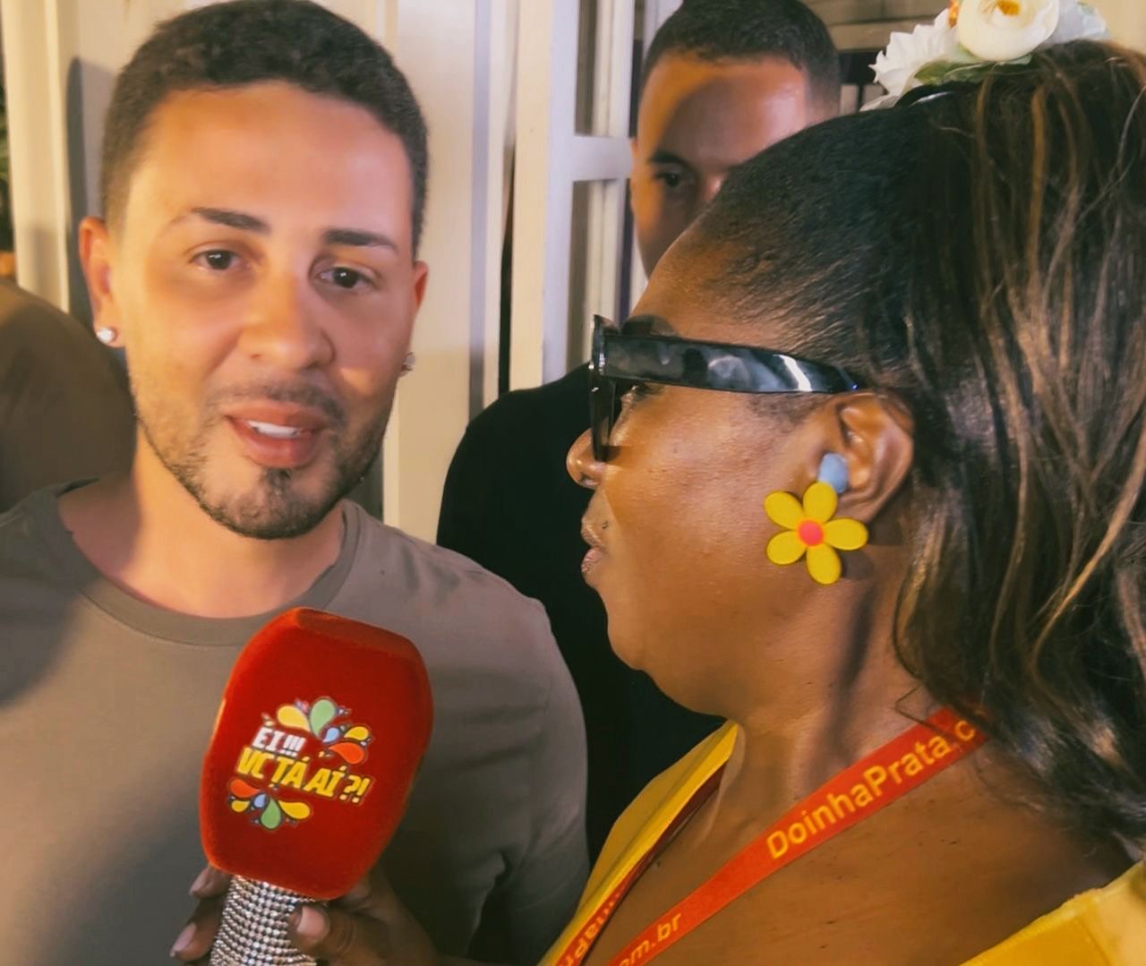 683e21c7-b17f-42b1-85e6-81ce3603b921 Doinha Prata entrevista Carlinhos Maia no Pré-Caju