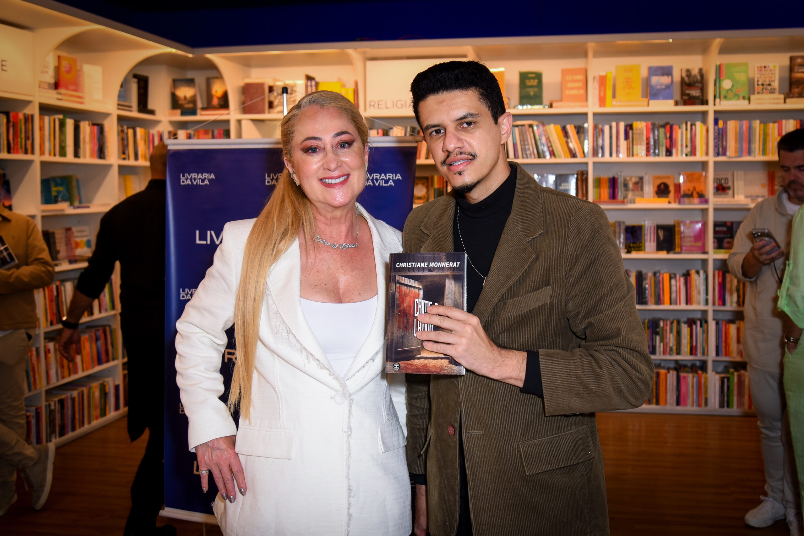 Danilo-Rasquinho-e-Christiane-Monnerat-973-scaled Crime e Latido: “Meu exorcismo jurídico virou livro” diz Christiane Monnerat