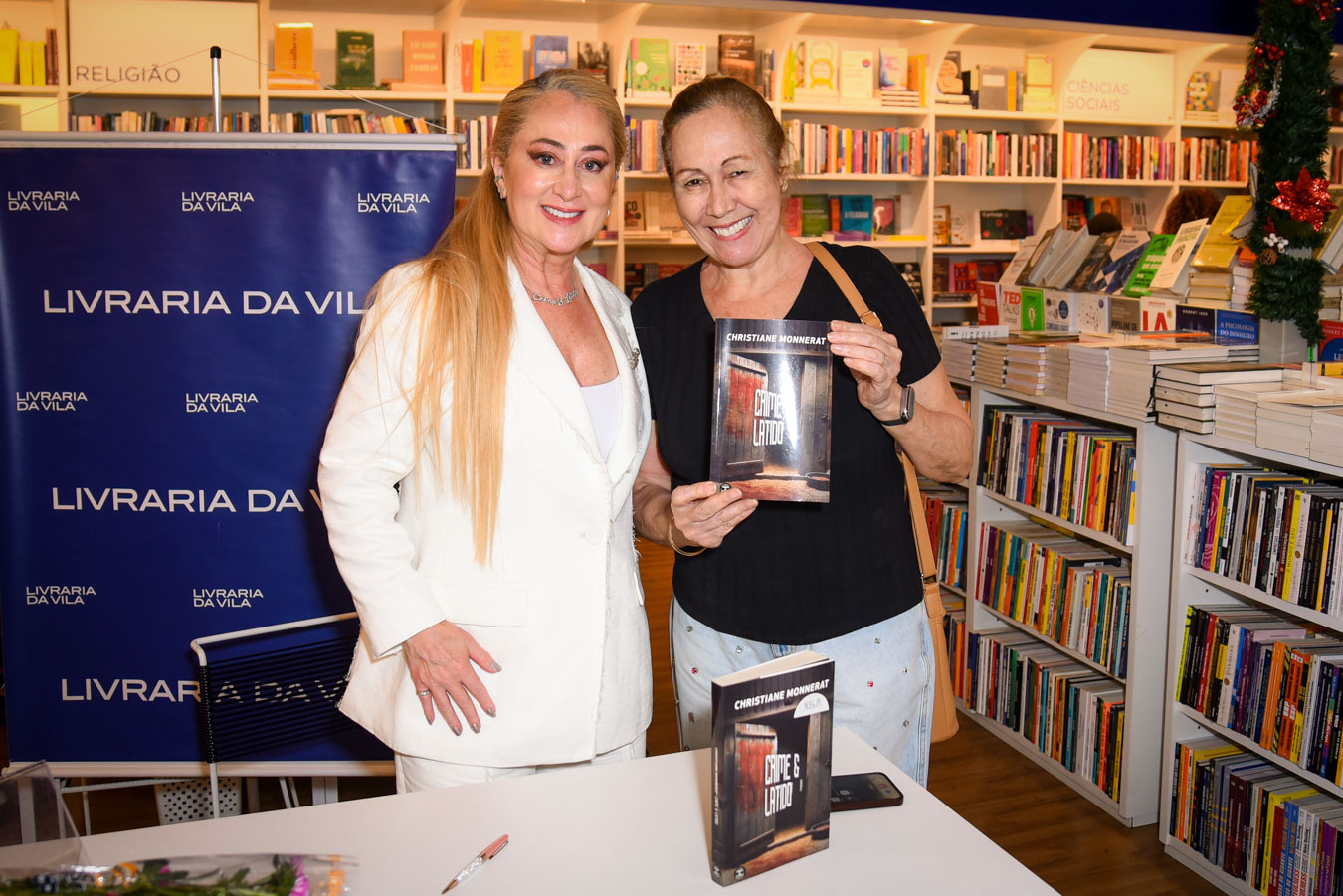 Lourdes-Castro-e-Christiane-Monnerat-890 Crime e Latido” estreia em São Paulo com grande sucesso e presença de nomes marcantes