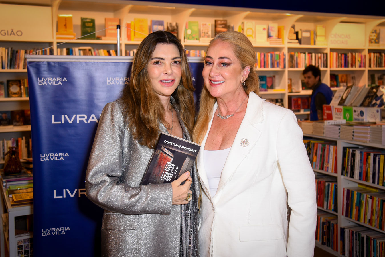 Renata-Brandao-e-Christiane-Monnerat-909 Crime e Latido” estreia em São Paulo com grande sucesso e presença de nomes marcantes