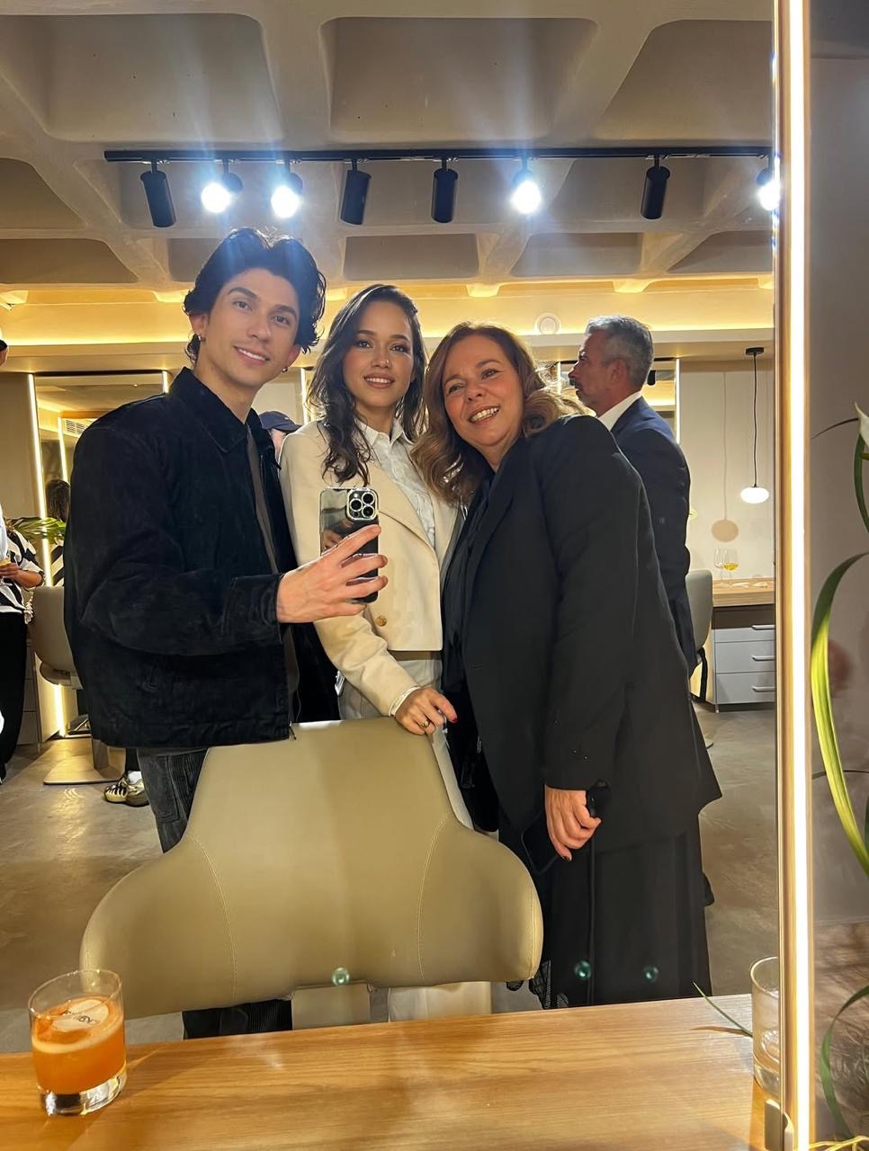 49e51cb8-d35c-4656-9e46-875169140588 Danilo Reis conquista a Europa e fortalece a beleza brasileira no Salão CKamura Lisboa