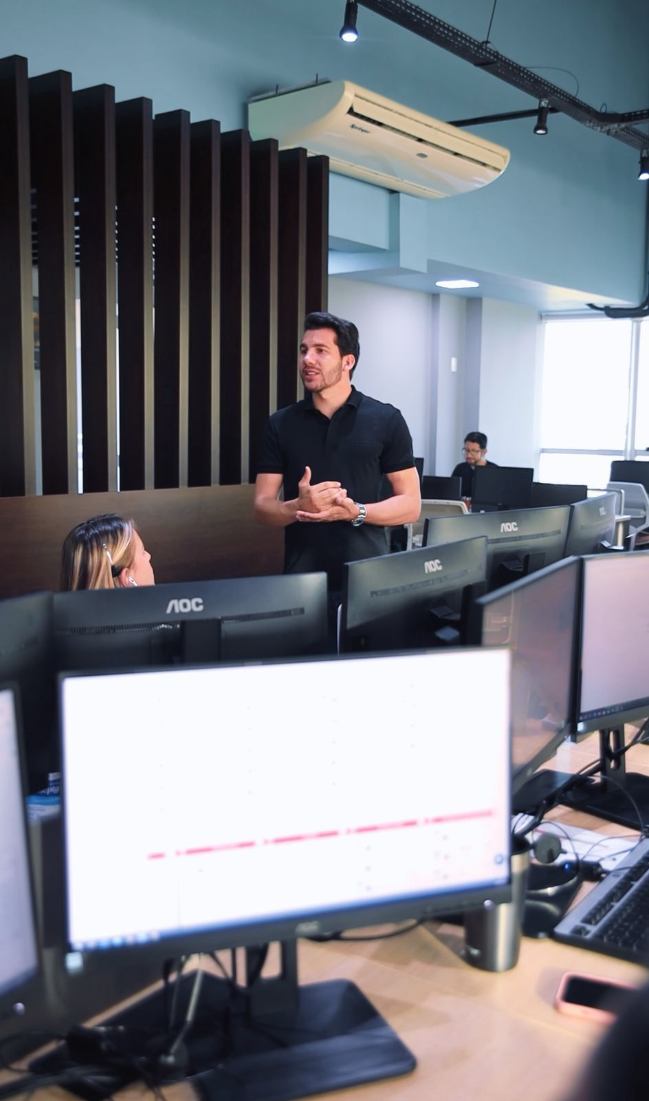 WhatsApp-Image-2026-02-01-at-22.31.46 Uelicon Venâncio é confiável? Por que seu nome domina buscas sobre dívidas